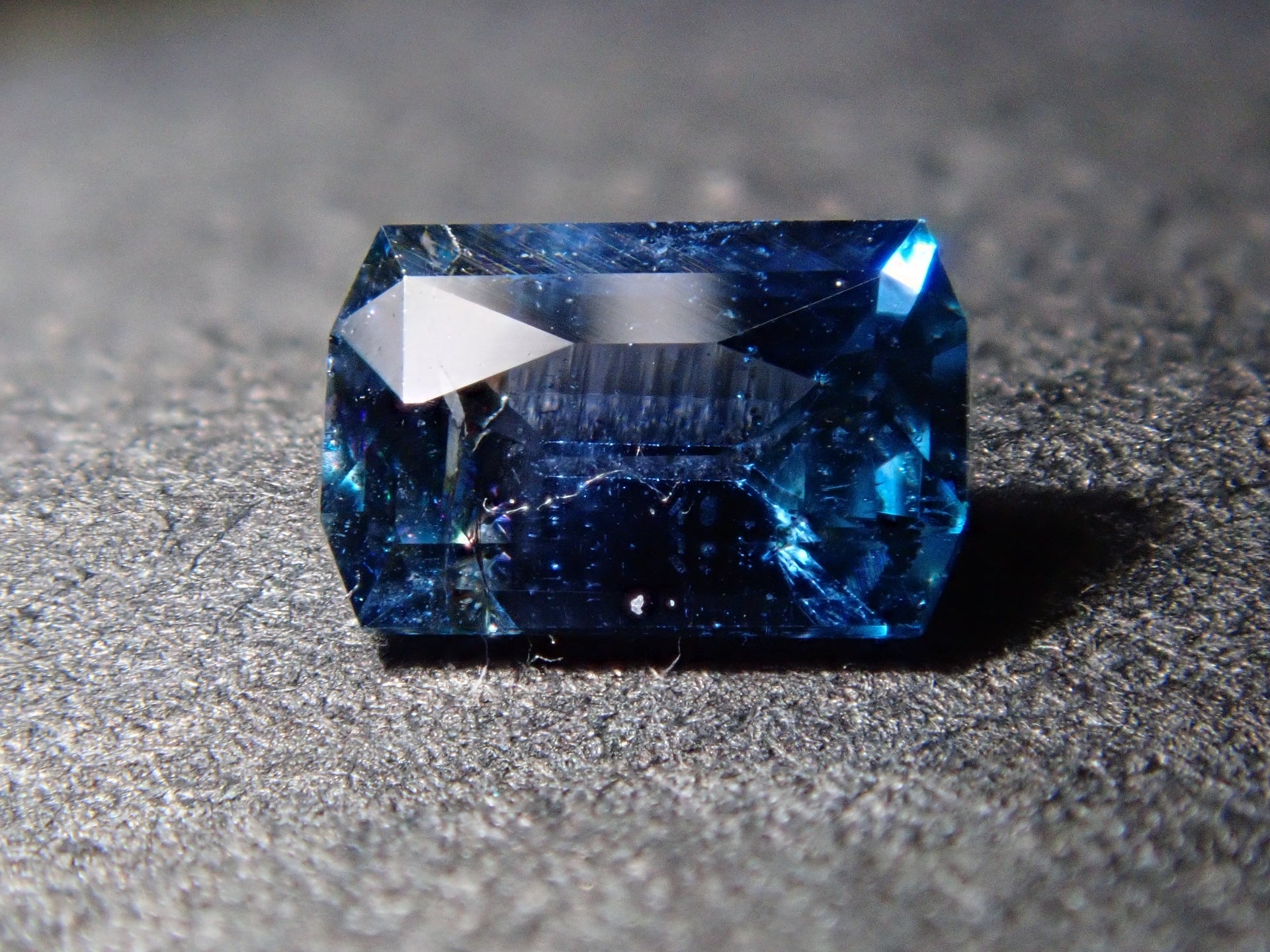 日独ソ付】ブルーガーナイト(コバルトガーナイト) 0.133ct （コバルト  