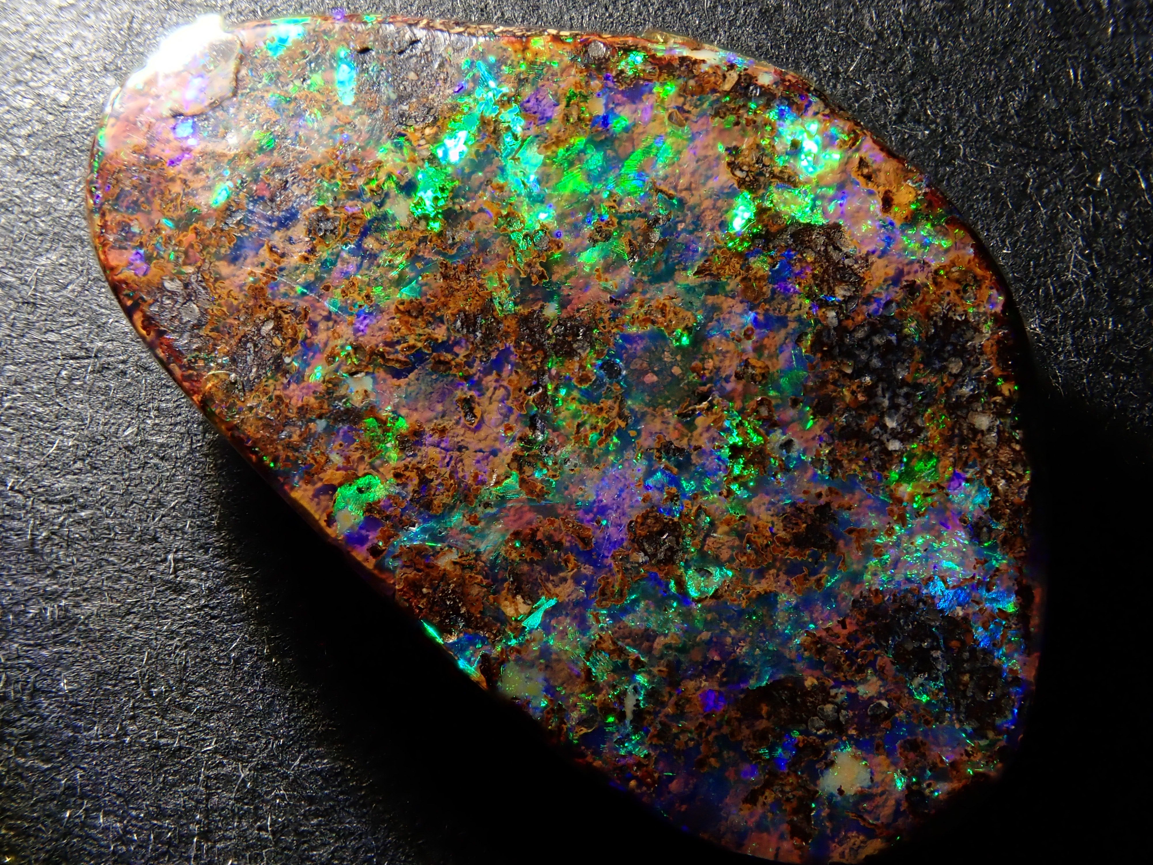 オーストラリア産ボルダーオパール 6.152ctルース