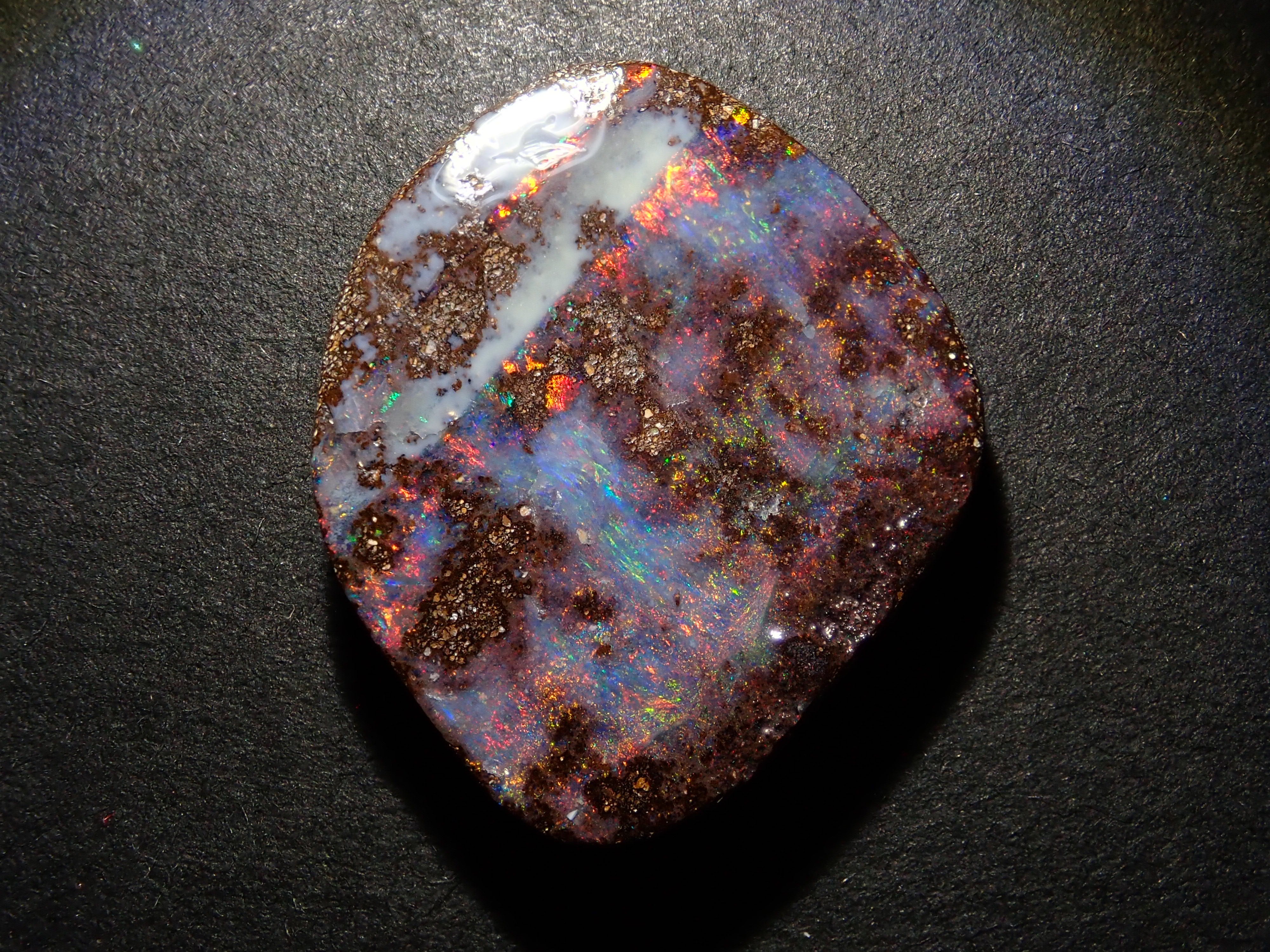 オーストラリア産ボルダーオパール 15.004ctルース