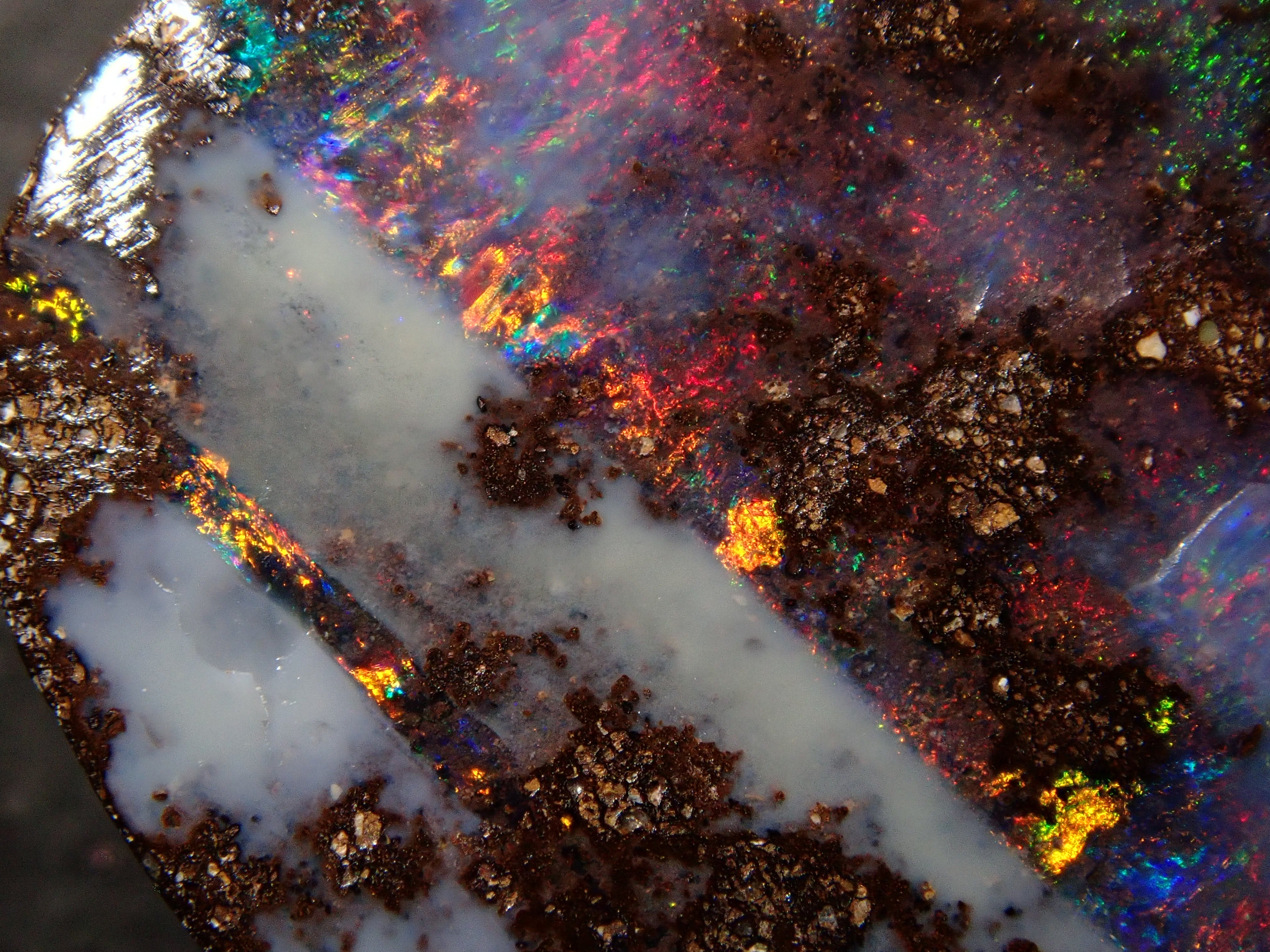 【2/8 22時販売】オーストラリア産ボルダーオパール 15.004ctルース