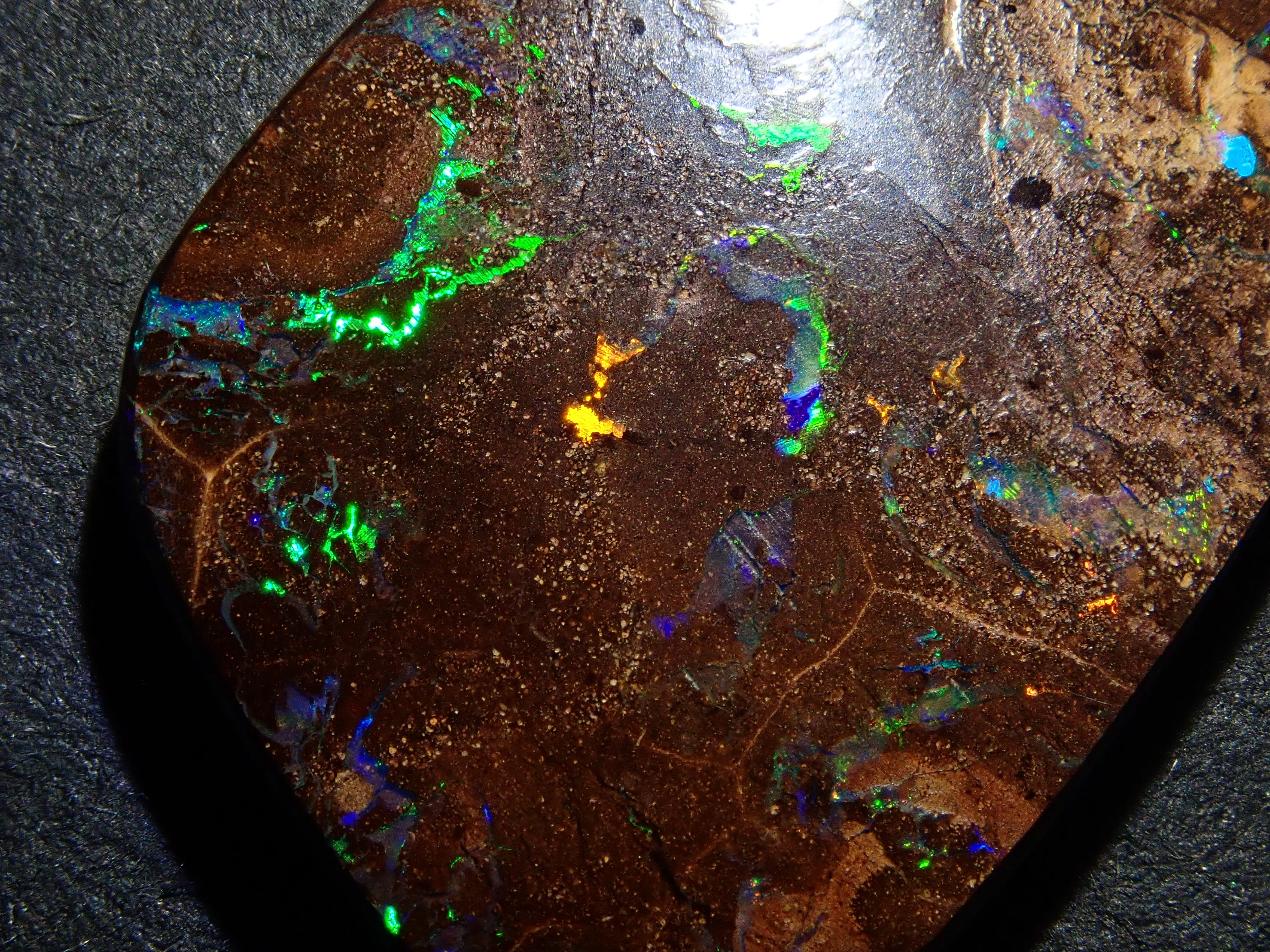 【2/8 22時販売】オーストラリア産アイアンオパール 17.439ctルース