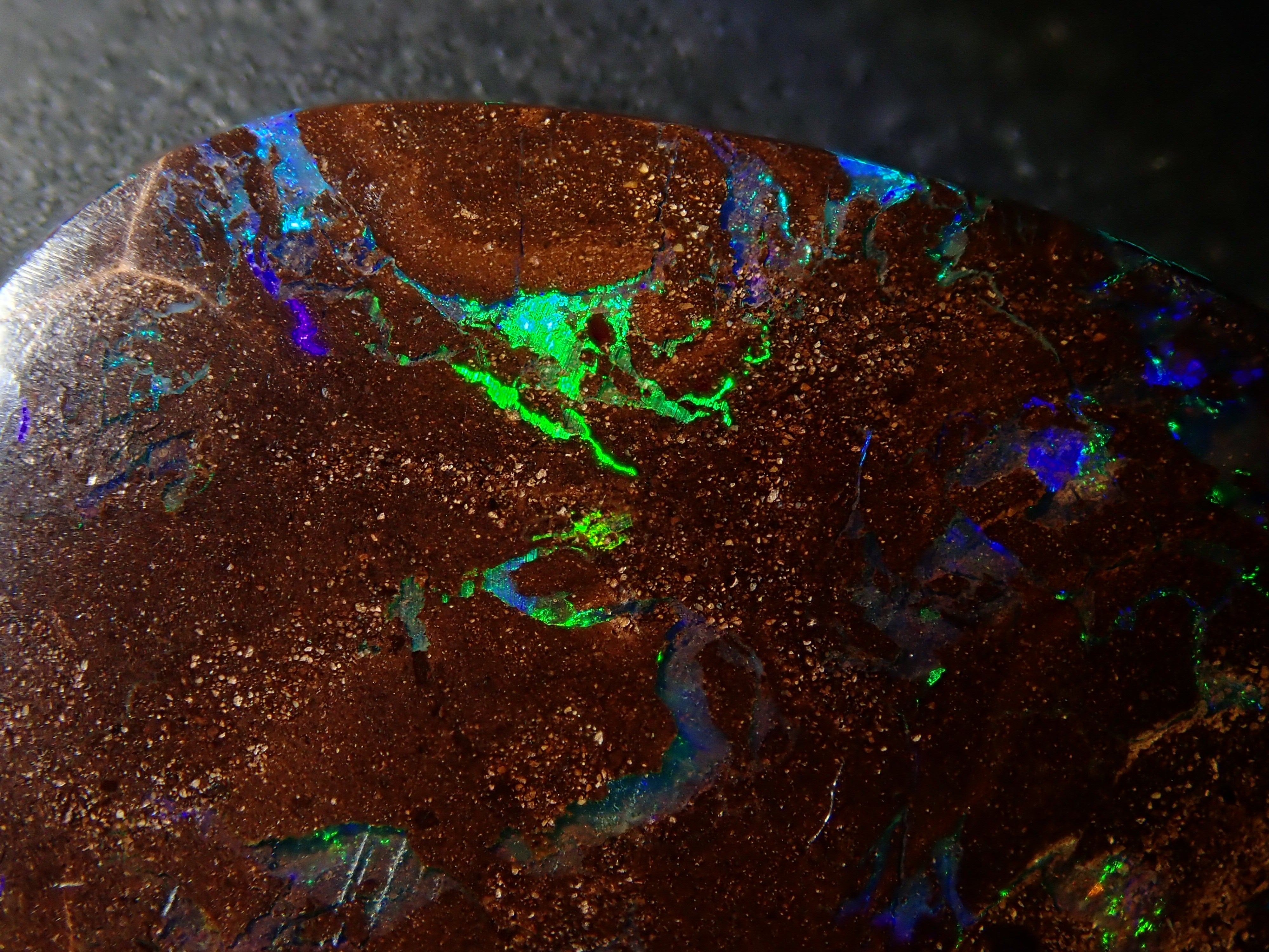 【2/8 22時販売】オーストラリア産アイアンオパール 17.439ctルース