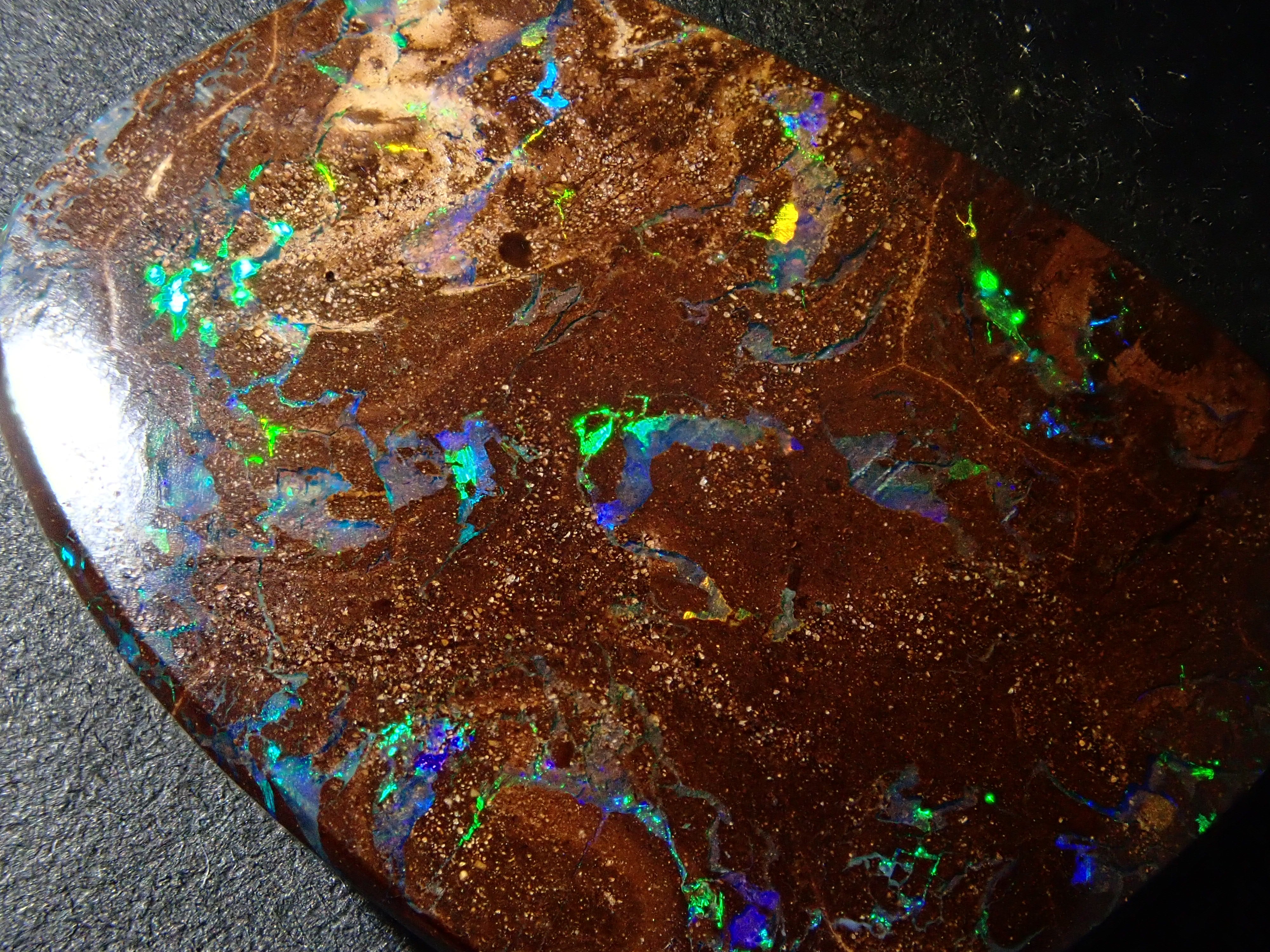 【2/8 22時販売】オーストラリア産アイアンオパール 17.439ctルース