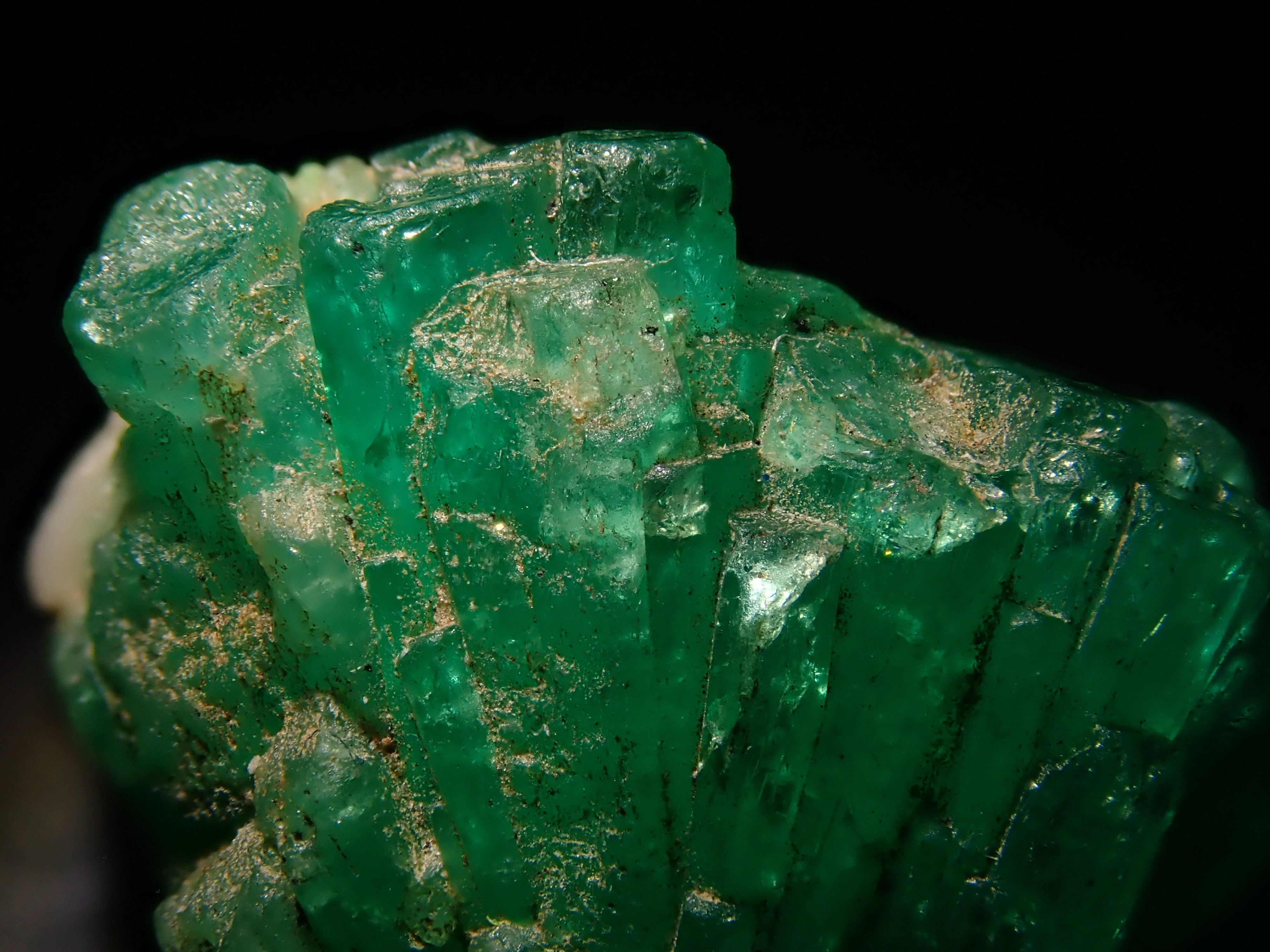 【2/10 22時販売】コロンビア産エメラルド 10.940ct原石