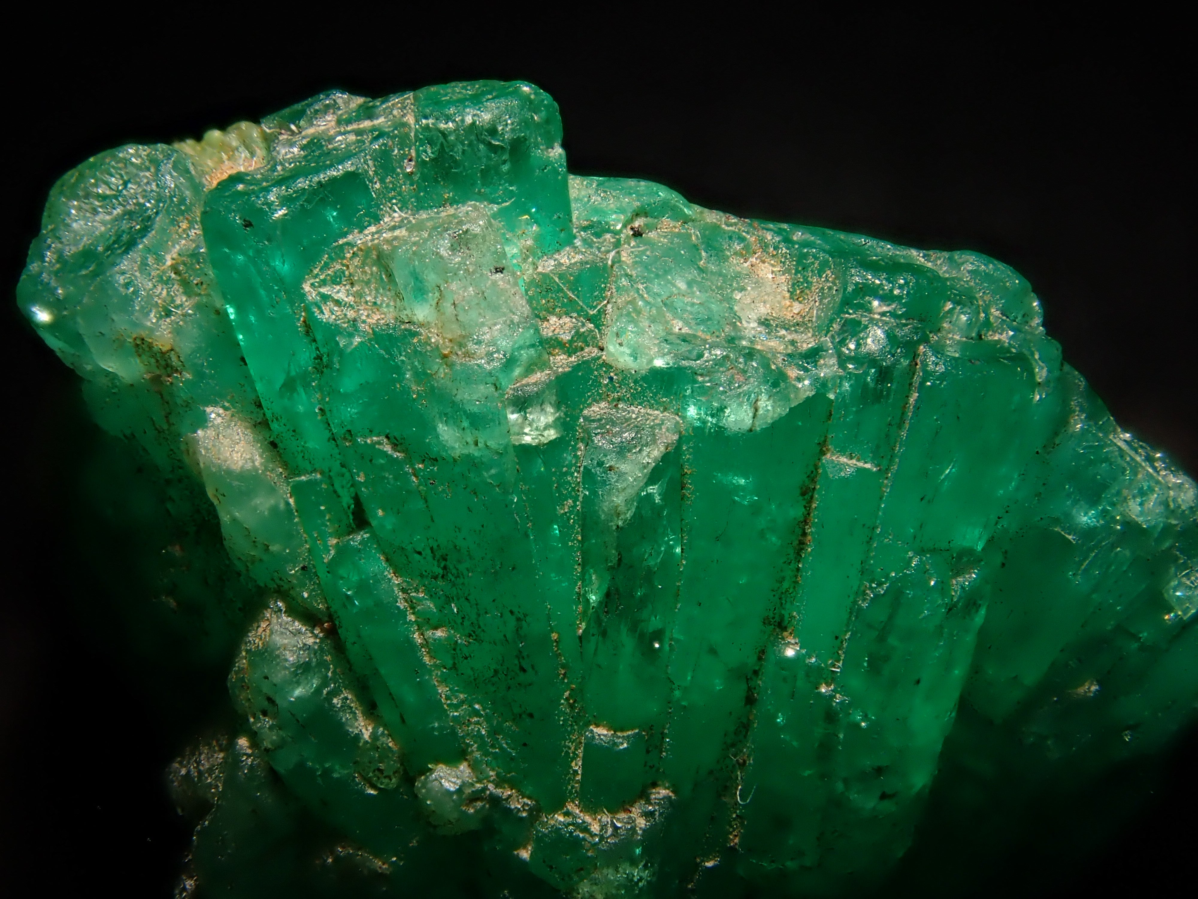 【2/10 22時販売】コロンビア産エメラルド 10.940ct原石