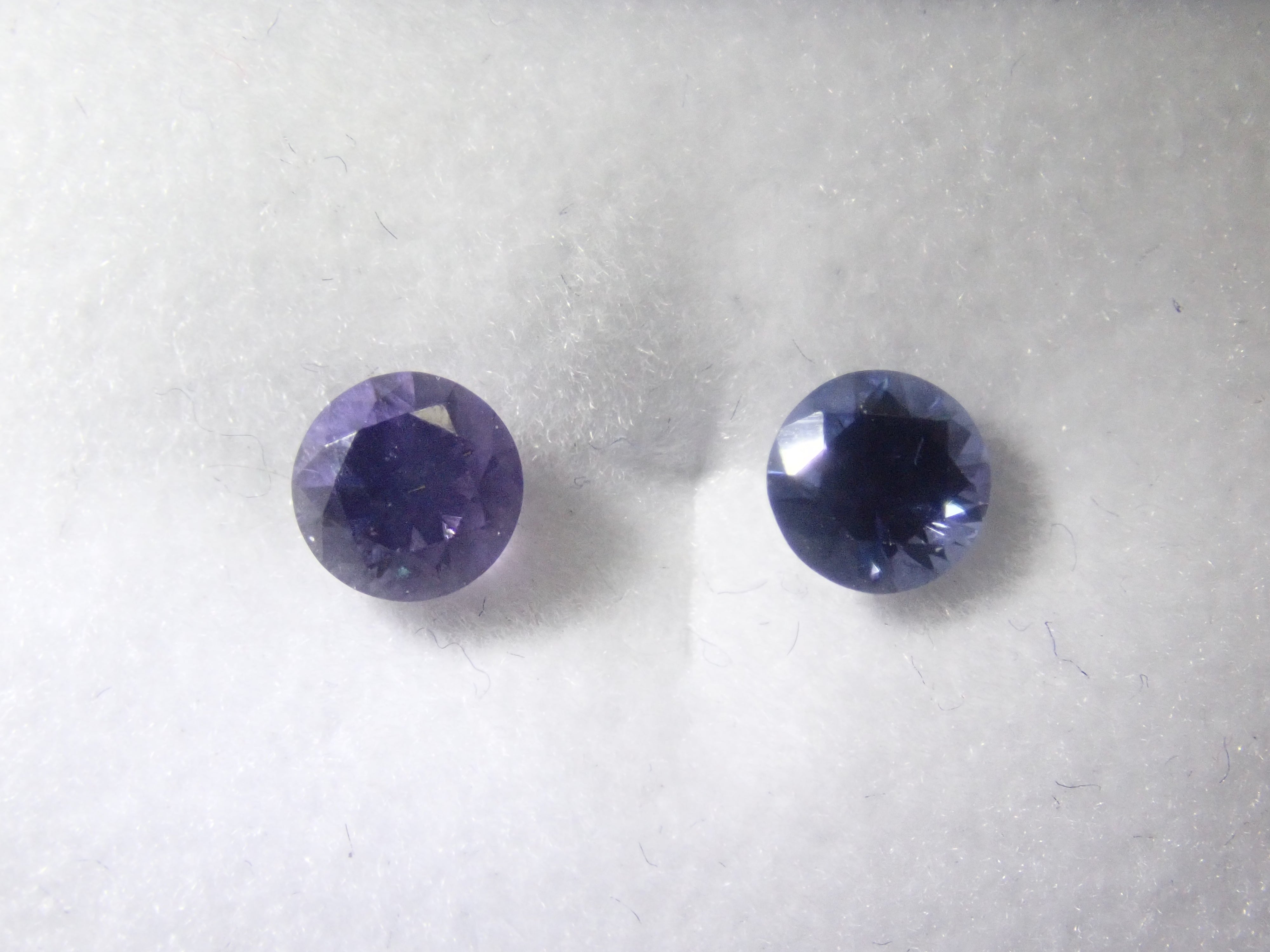 寶石扭蛋特價！ 💎 鑽石（已分類）、巴西帕拉伊巴碧璽、硃砂等等（多買有優惠）