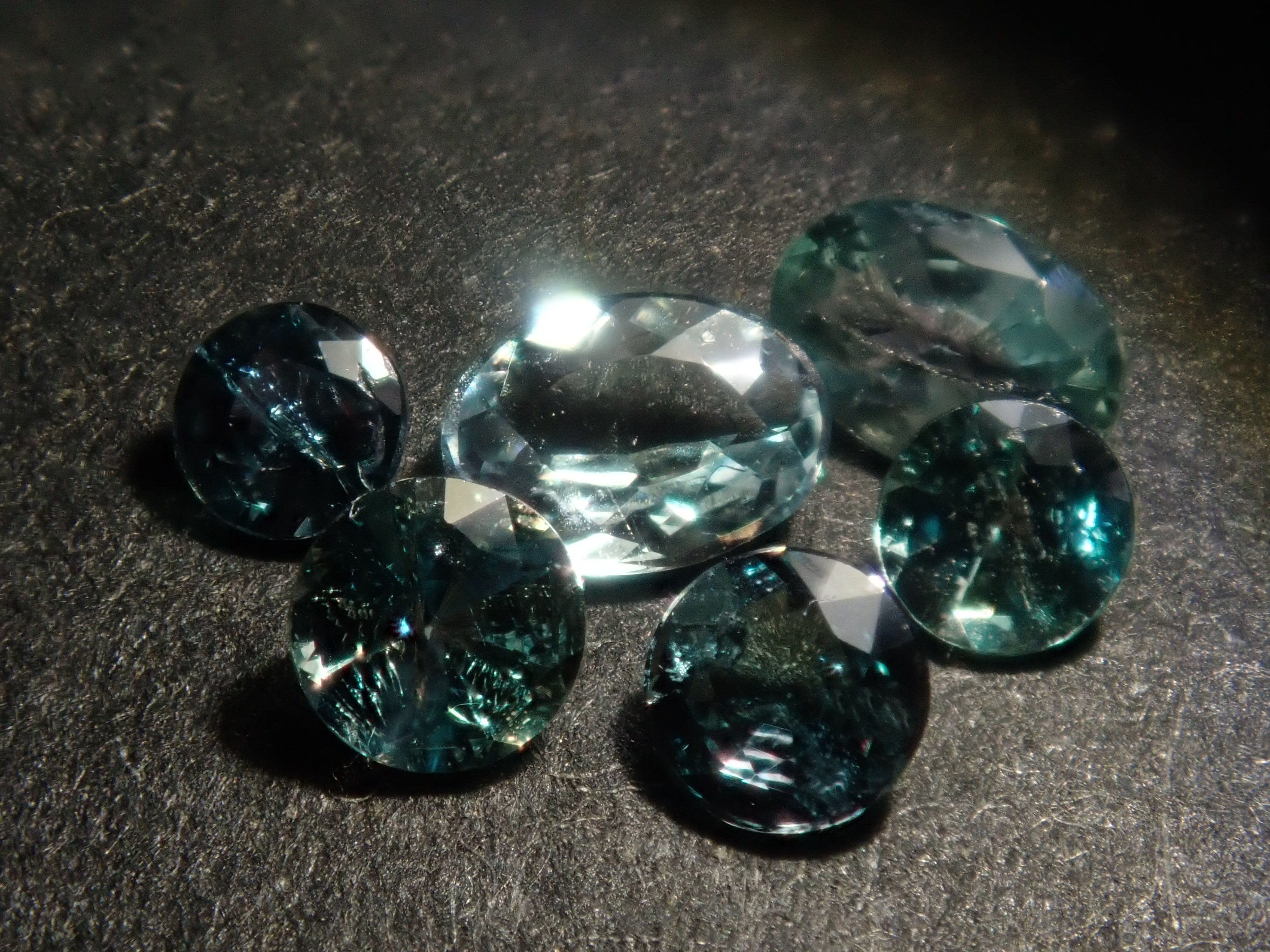カラーチェンジガチャ💎通常39,800円のロシア産アレキサンドライトや