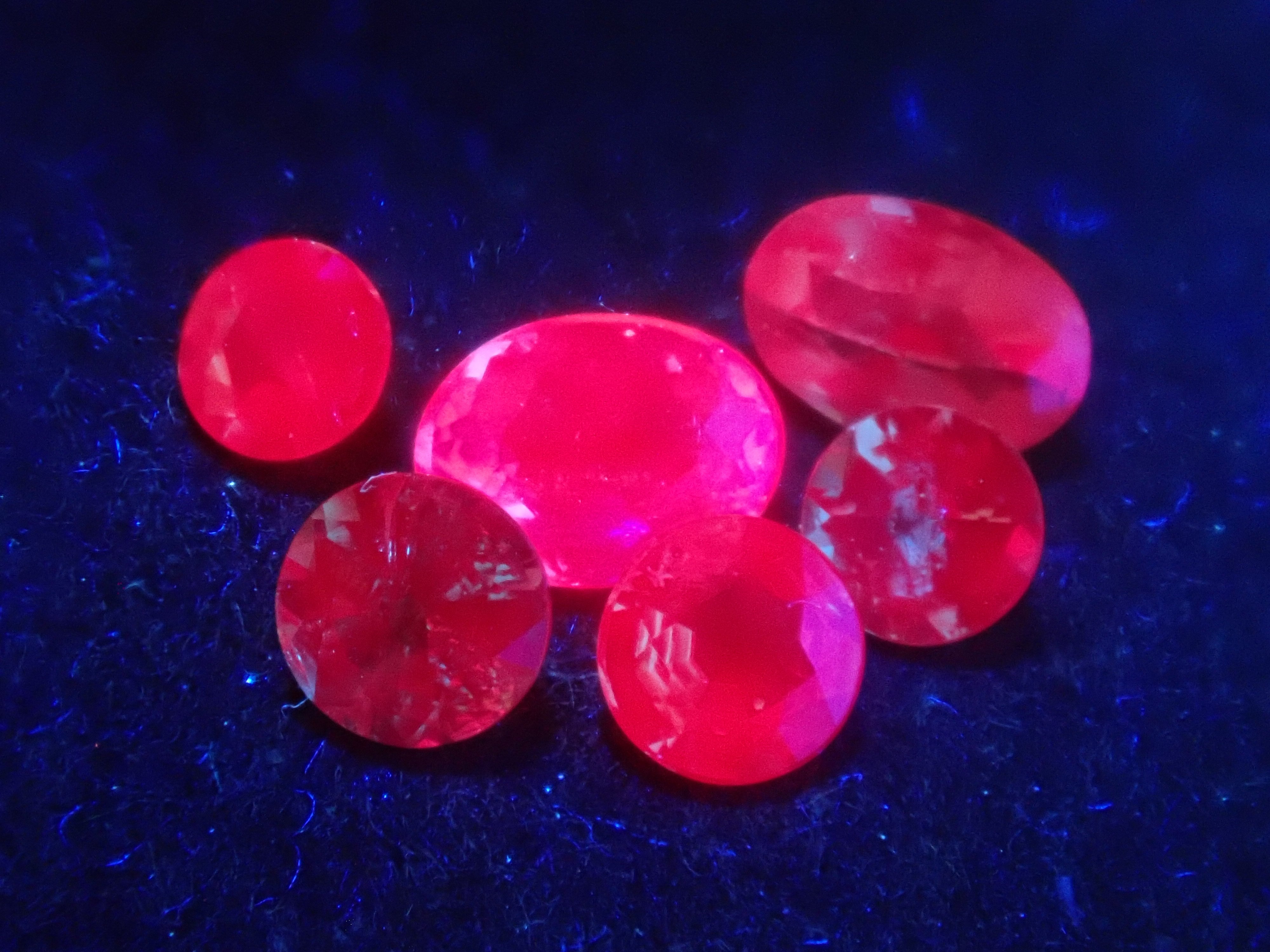 【2/21 22時販売】《限定10石》カラーチェンジガチャ💎通常39,800円のロシア産アレキサンドライトやブラジル産アレキサンドライト、タンザニア産カラーチェンジガーネットの3種類《複数購入割引有》