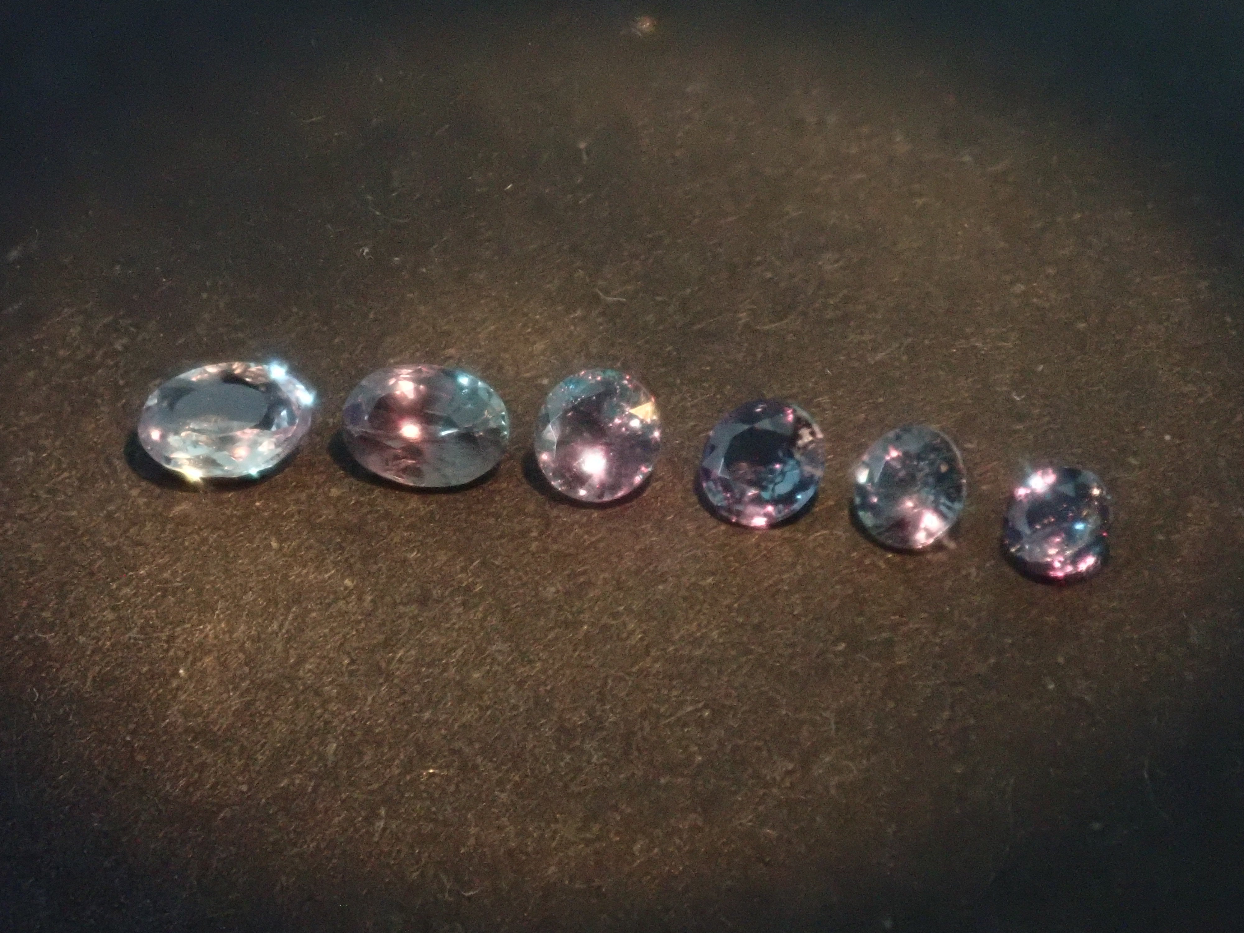 【2/21 22時販売】《限定10石》カラーチェンジガチャ💎通常39,800円のロシア産アレキサンドライトやブラジル産アレキサンドライト、タンザニア産カラーチェンジガーネットの3種類《複数購入割引有》