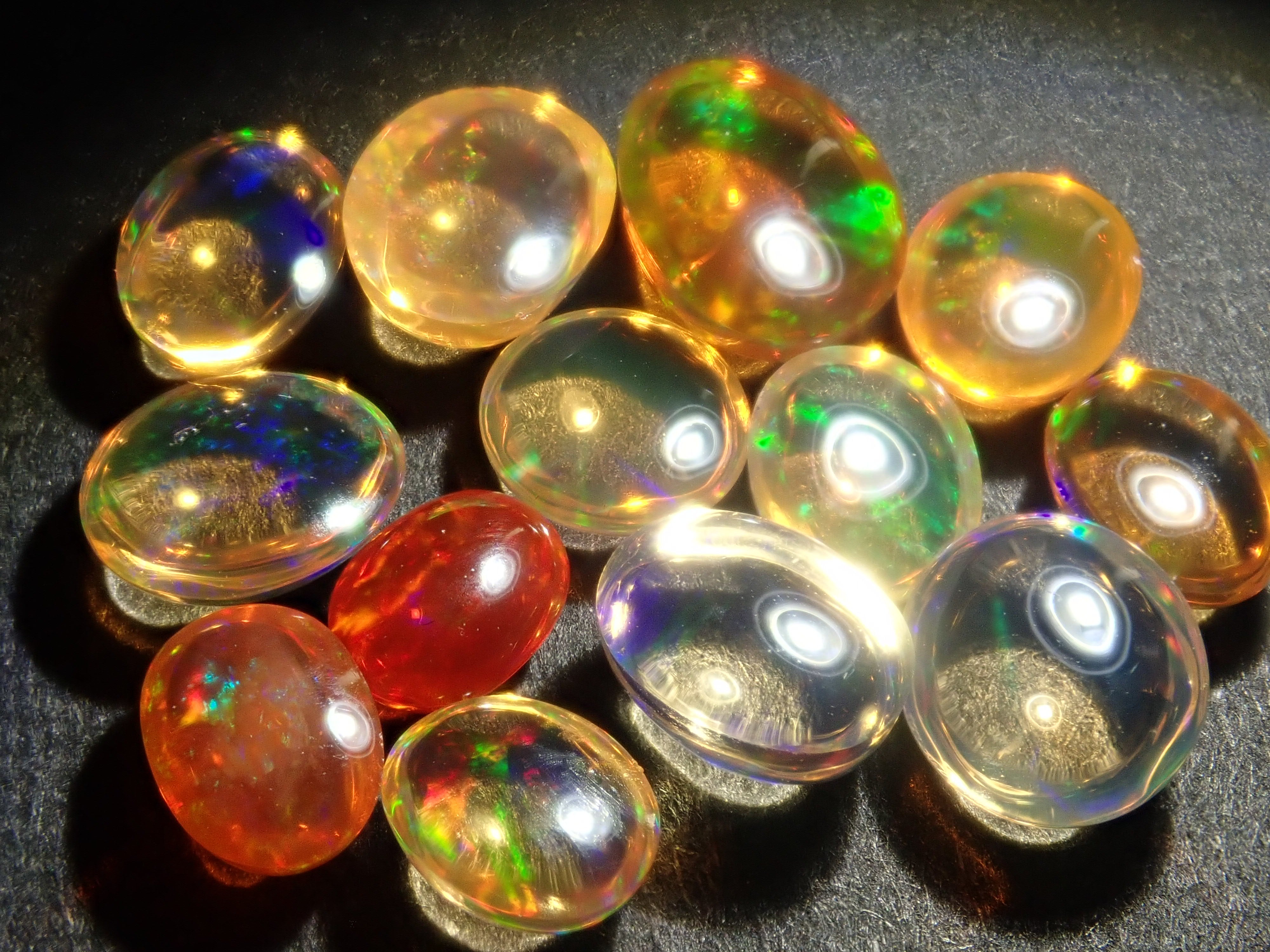 【2/22 22時販売】《限定13石》メキシコ産オパール（カボションカット）ガチャ《複数購入割引有》