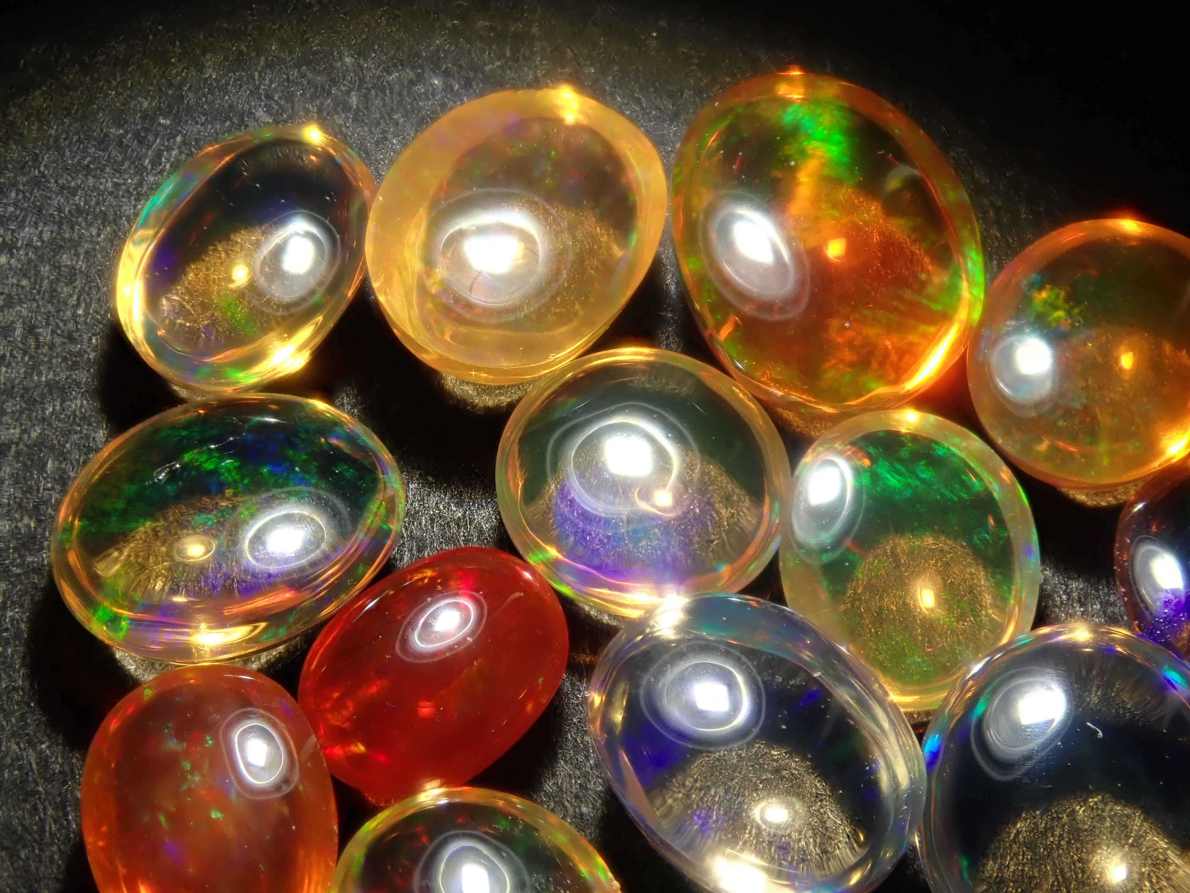 【2/22 22時販売】《限定13石》メキシコ産オパール（カボションカット）ガチャ《複数購入割引有》