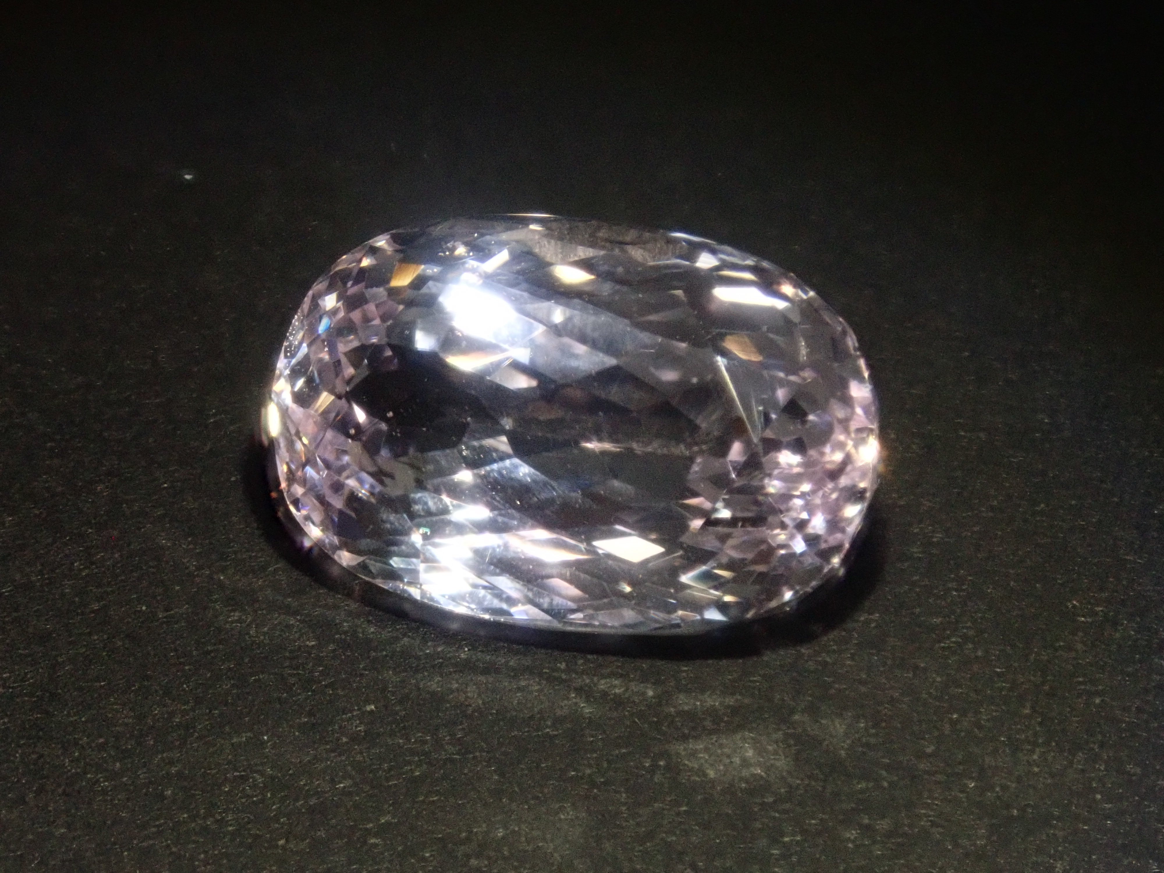 【2/14  22時販売】《限定12石》通常69,800円の20mmさくらインカットやダンデライオンカットを含む5ct以上ビッグジェムガチャ💎《複数購入割引有》