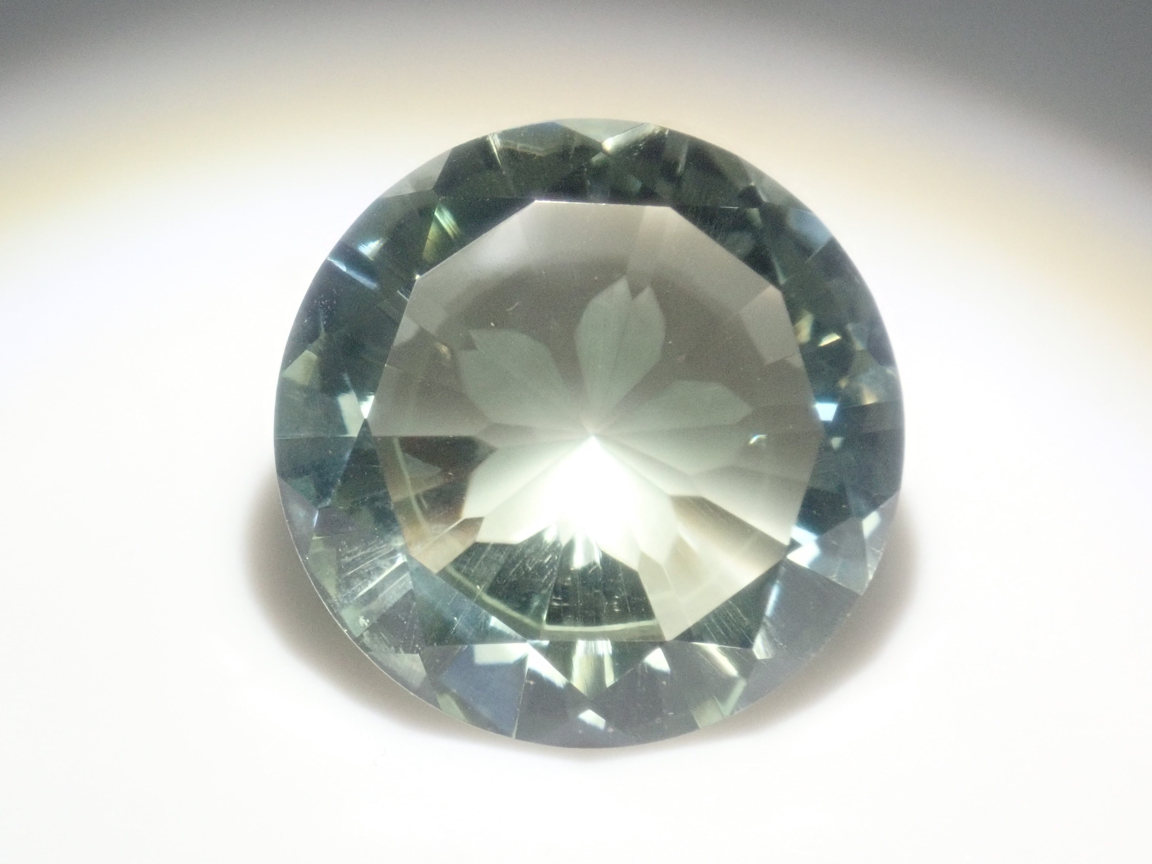 【2/14  22時販売】《限定12石》通常69,800円の20mmさくらインカットやダンデライオンカットを含む5ct以上ビッグジェムガチャ💎《複数購入割引有》