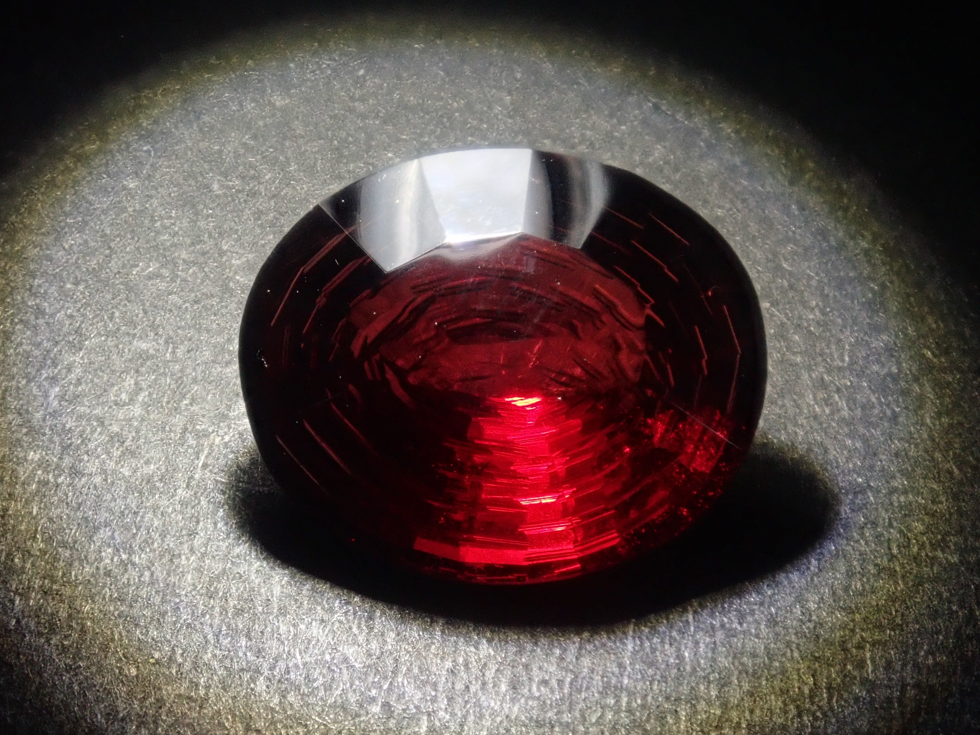 [Available at 10 PM on February 2nd] Limited to 10 stones! Takeshi Yamamoto Cut Gemstone Gacha! Fire Flower Cut Rock Crystal and More! Discounts Available for Multiple Purchases!