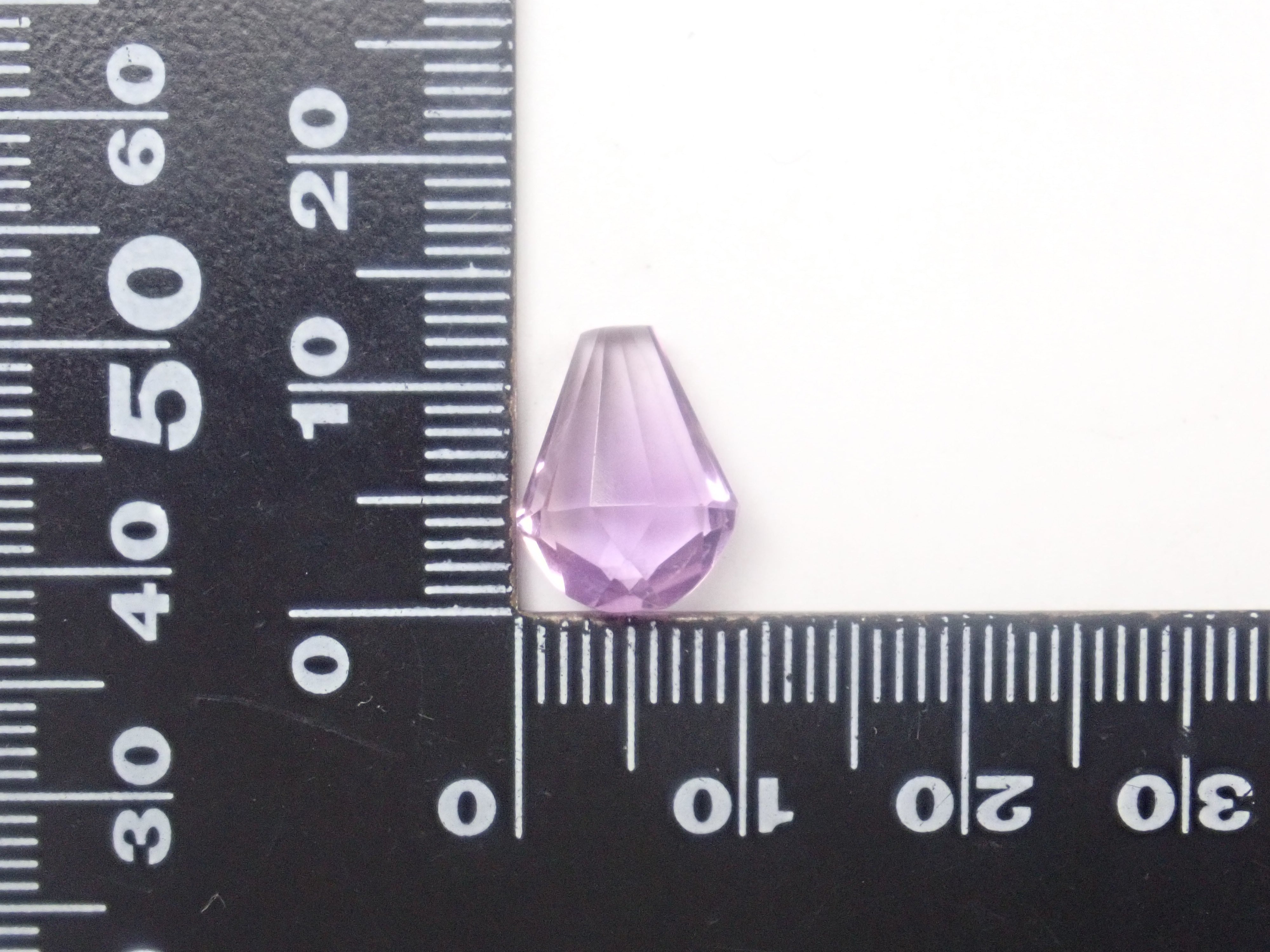 [Available at 10 PM on February 2nd] Limited to 10 stones! Takeshi Yamamoto Cut Gemstone Gacha! Fire Flower Cut Rock Crystal and More! Discounts Available for Multiple Purchases!