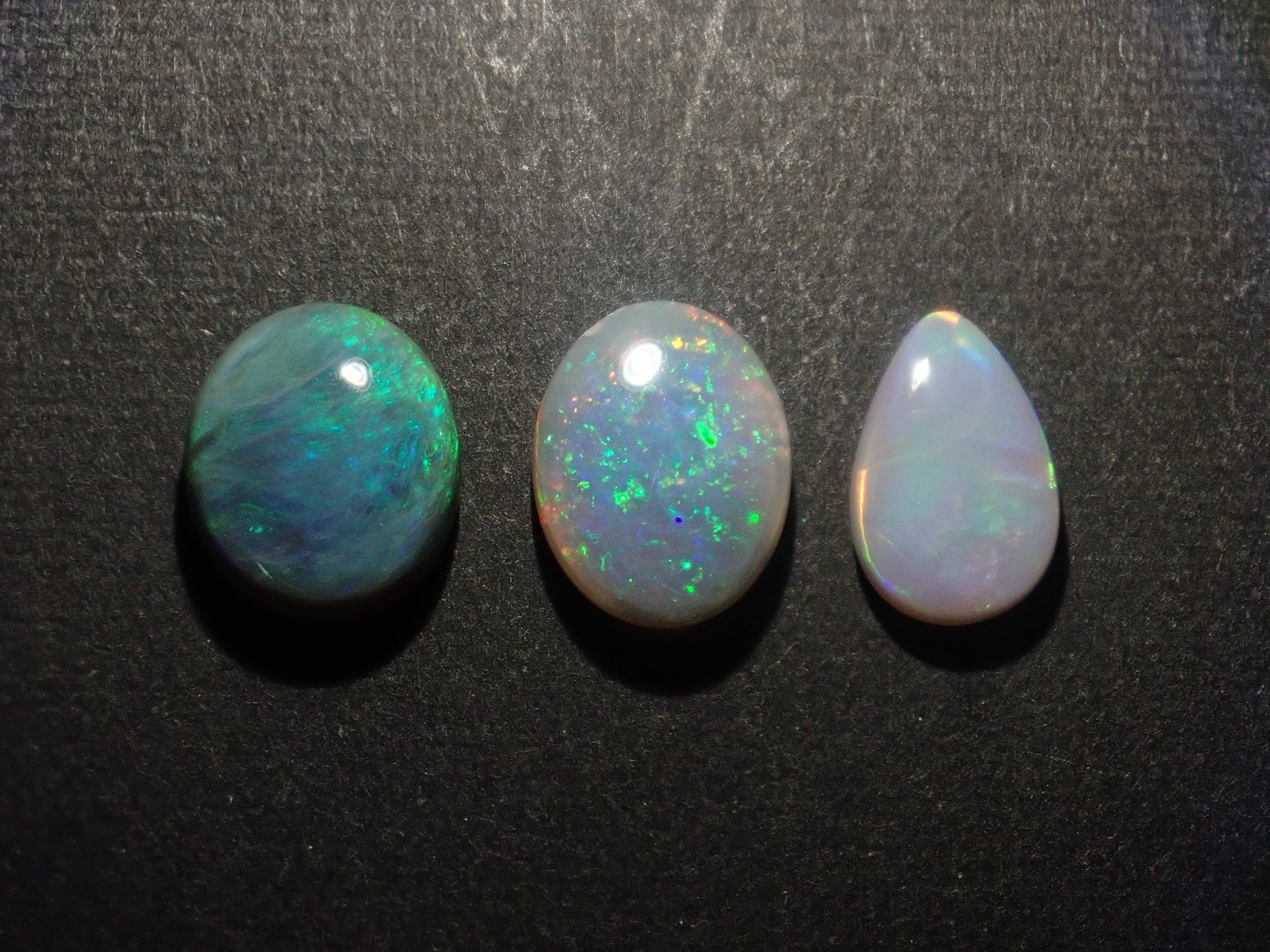 【2/22 22時販売】《限定10石》鑑別書付きオーストラリア産ブラック含むオーストラリア産オパールガチャ（さらにメキシコ産ファイアオパール1石）《複数購入割引有》