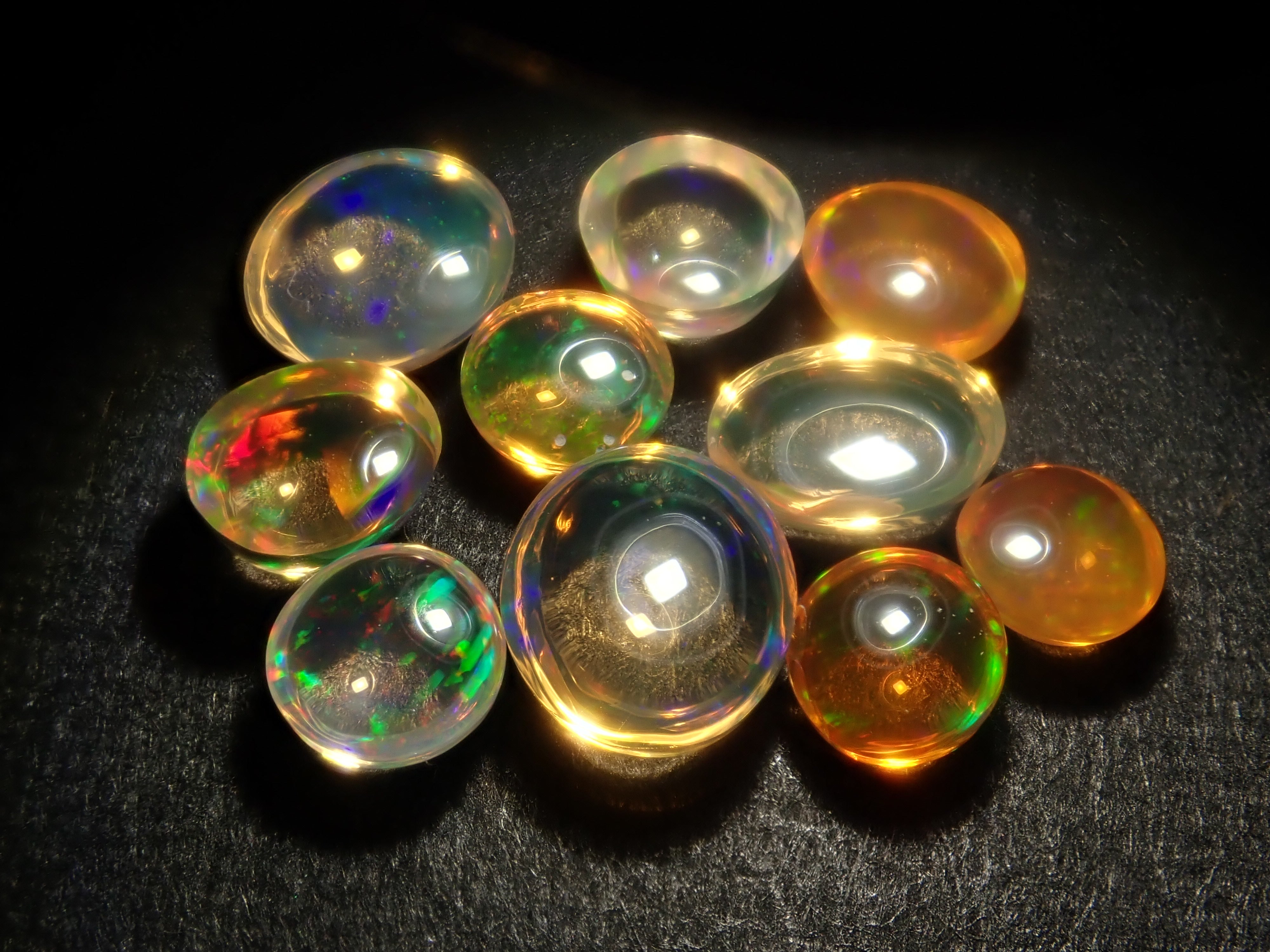 【2/22 22時販売】《限定10石》鑑別書付きオーストラリア産ブラック含むオーストラリア産オパールガチャ（さらにメキシコ産ファイアオパール1石）《複数購入割引有》