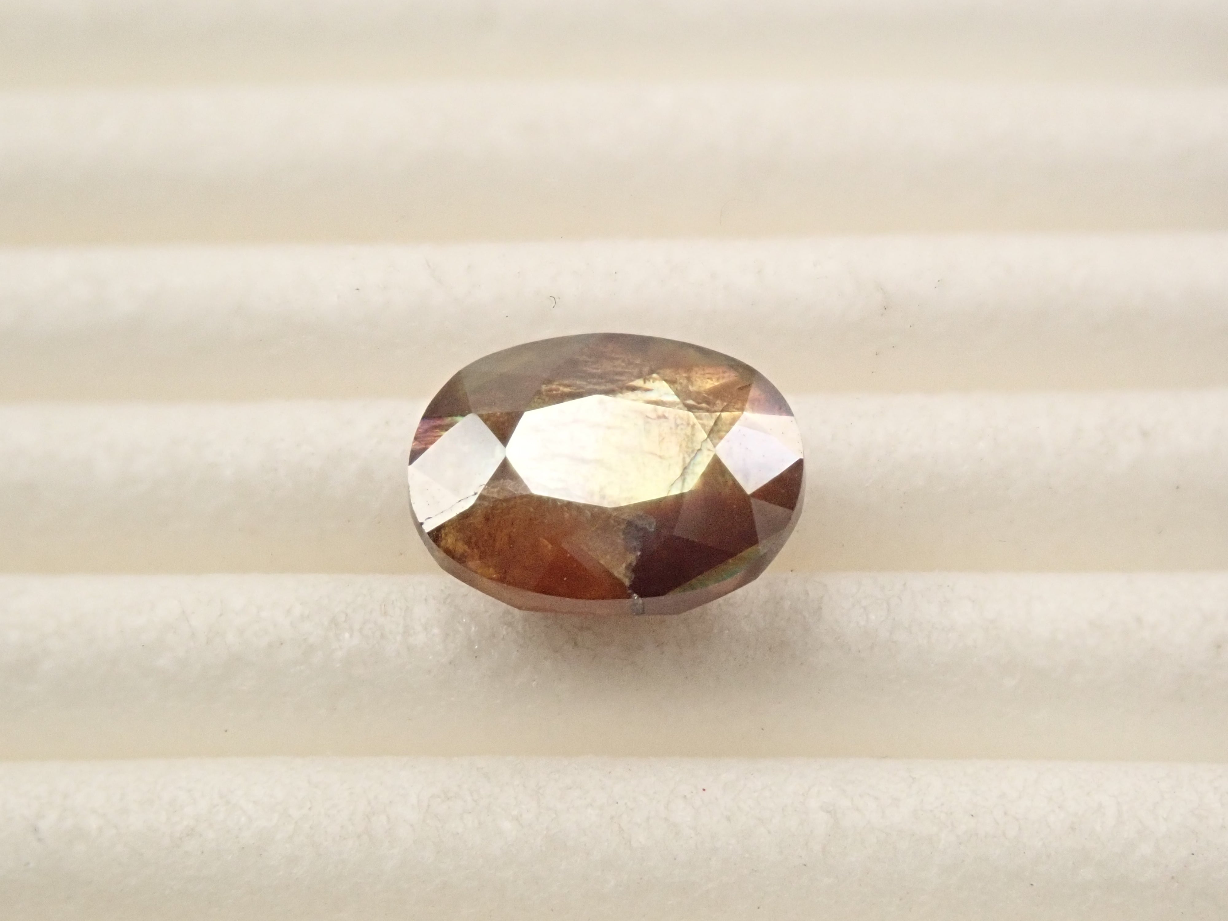 奈良県天川村産レインボーガーネット（アンドラダイトガーネット） 1.951ctルース