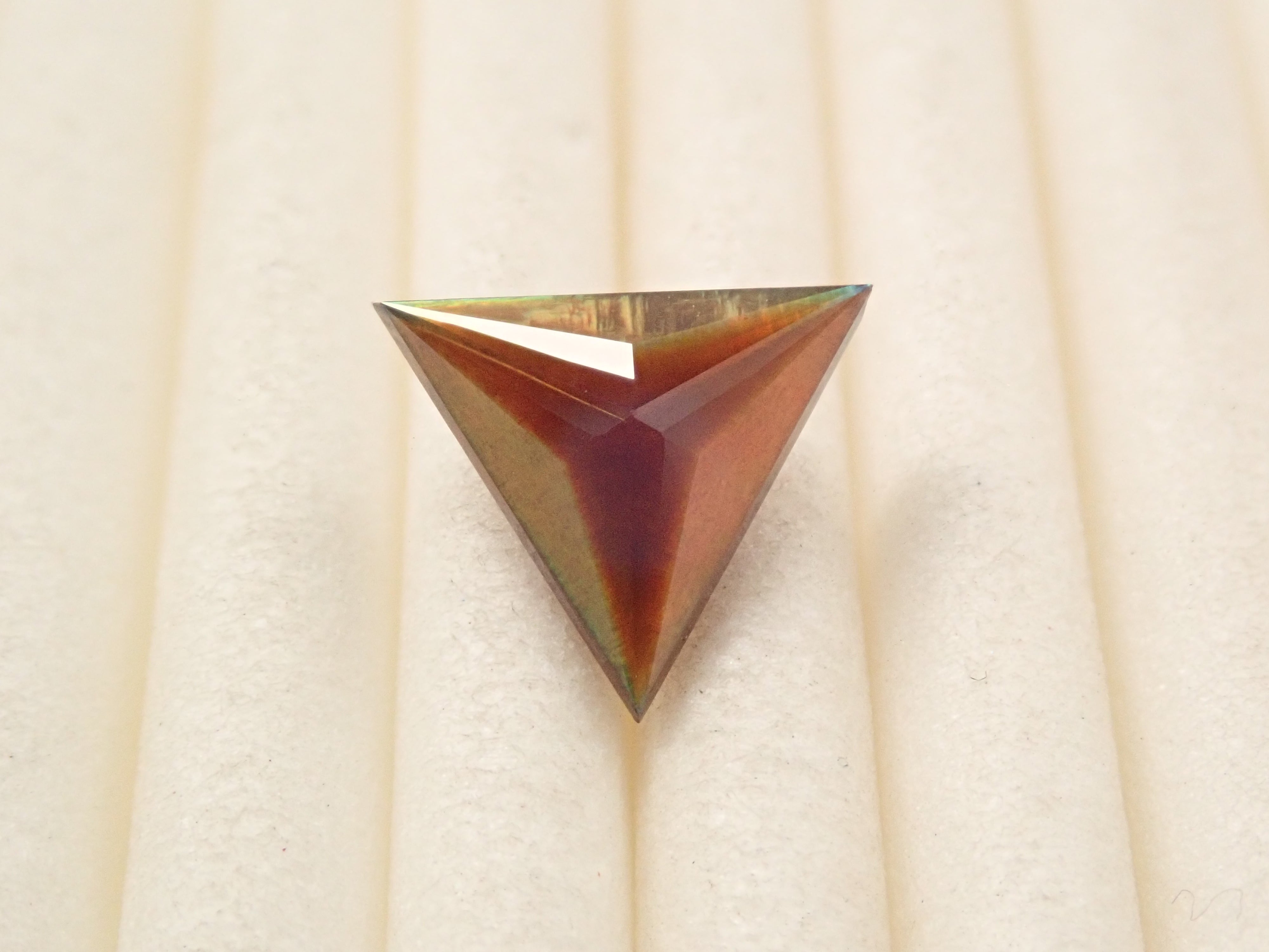 奈良県天川村産レインボーガーネット（アンドラダイトガーネット） 1.458ctルース