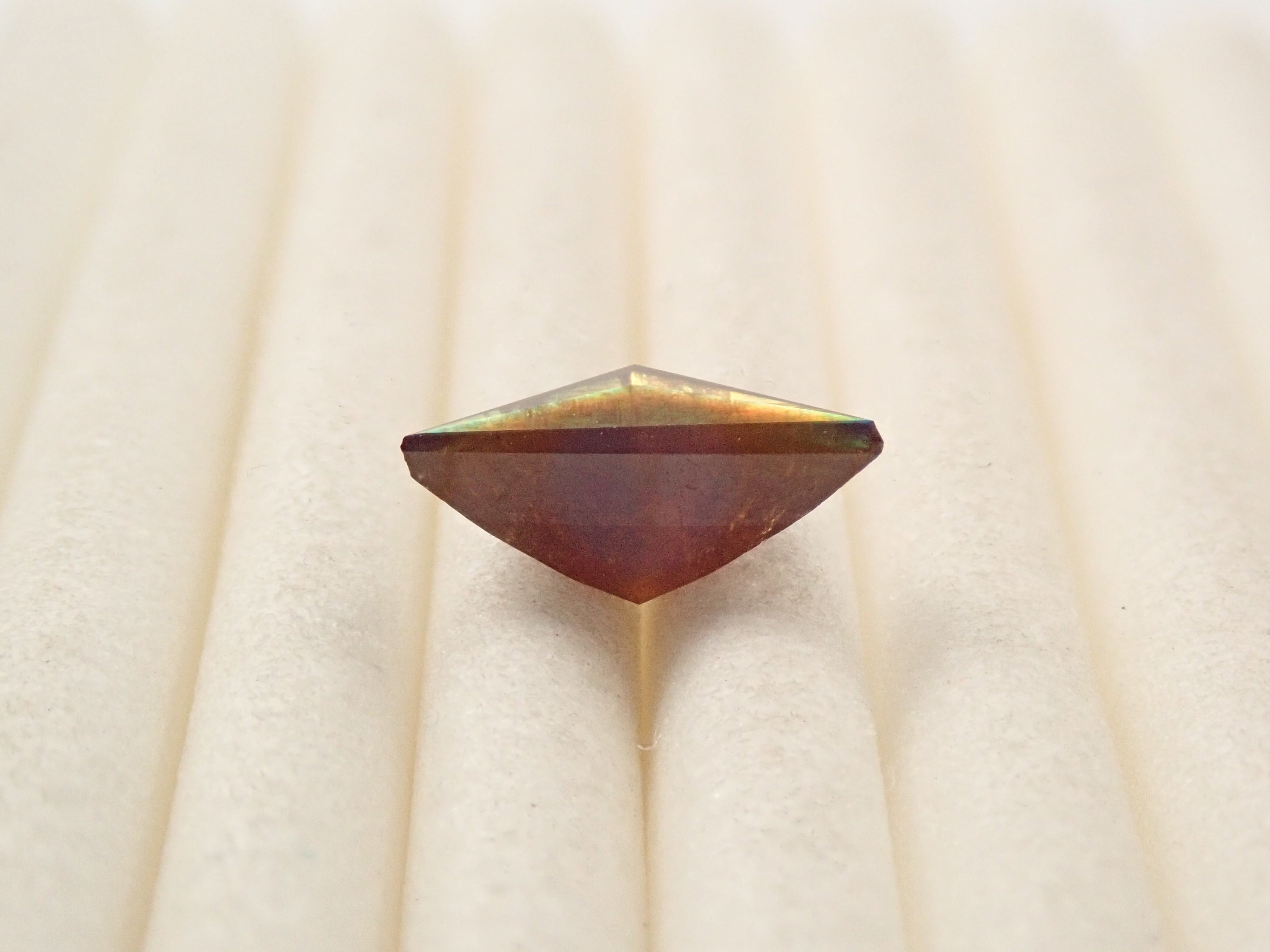 奈良県天川村産レインボーガーネット（アンドラダイトガーネット） 1.458ctルース