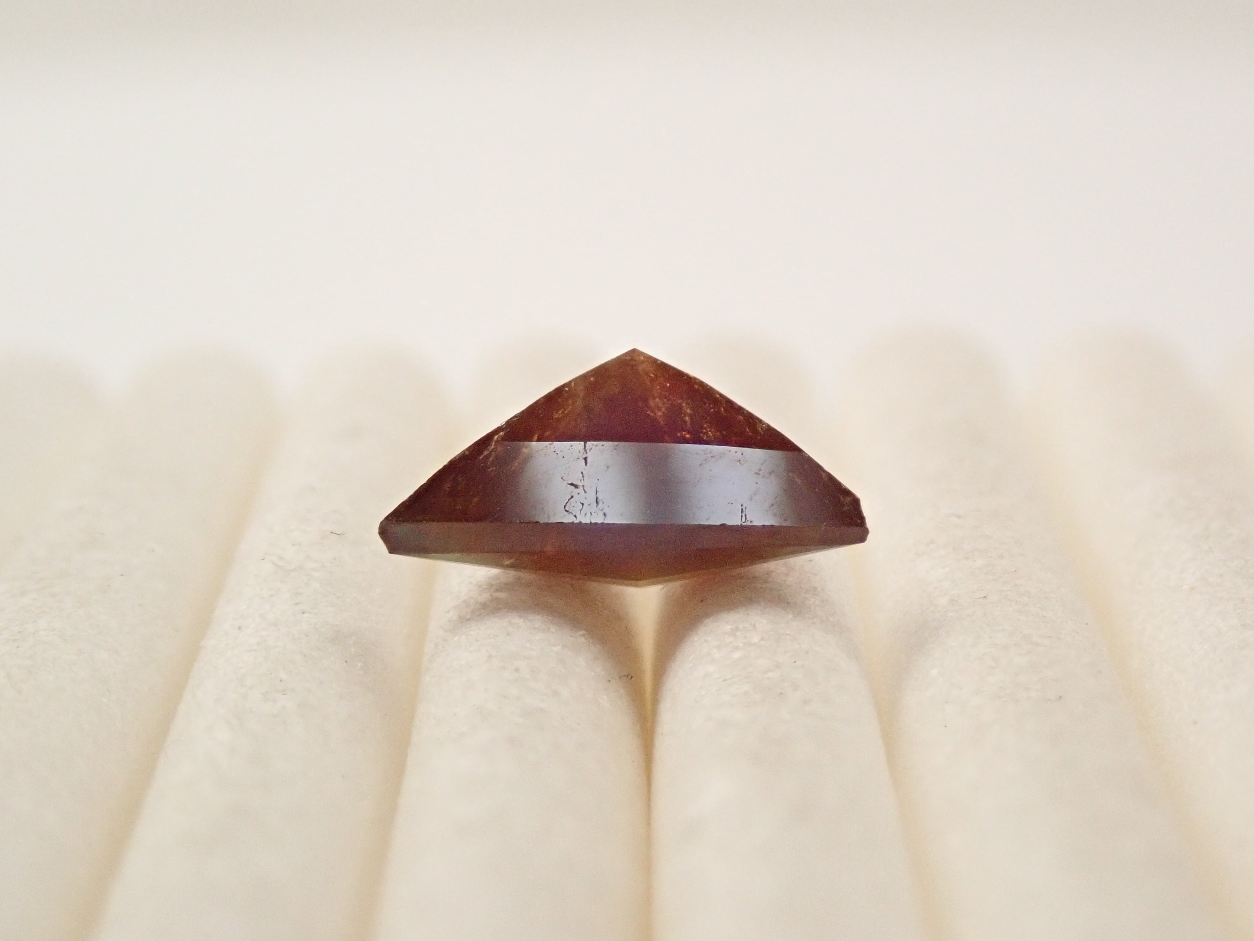 奈良県天川村産レインボーガーネット（アンドラダイトガーネット） 1.458ctルース