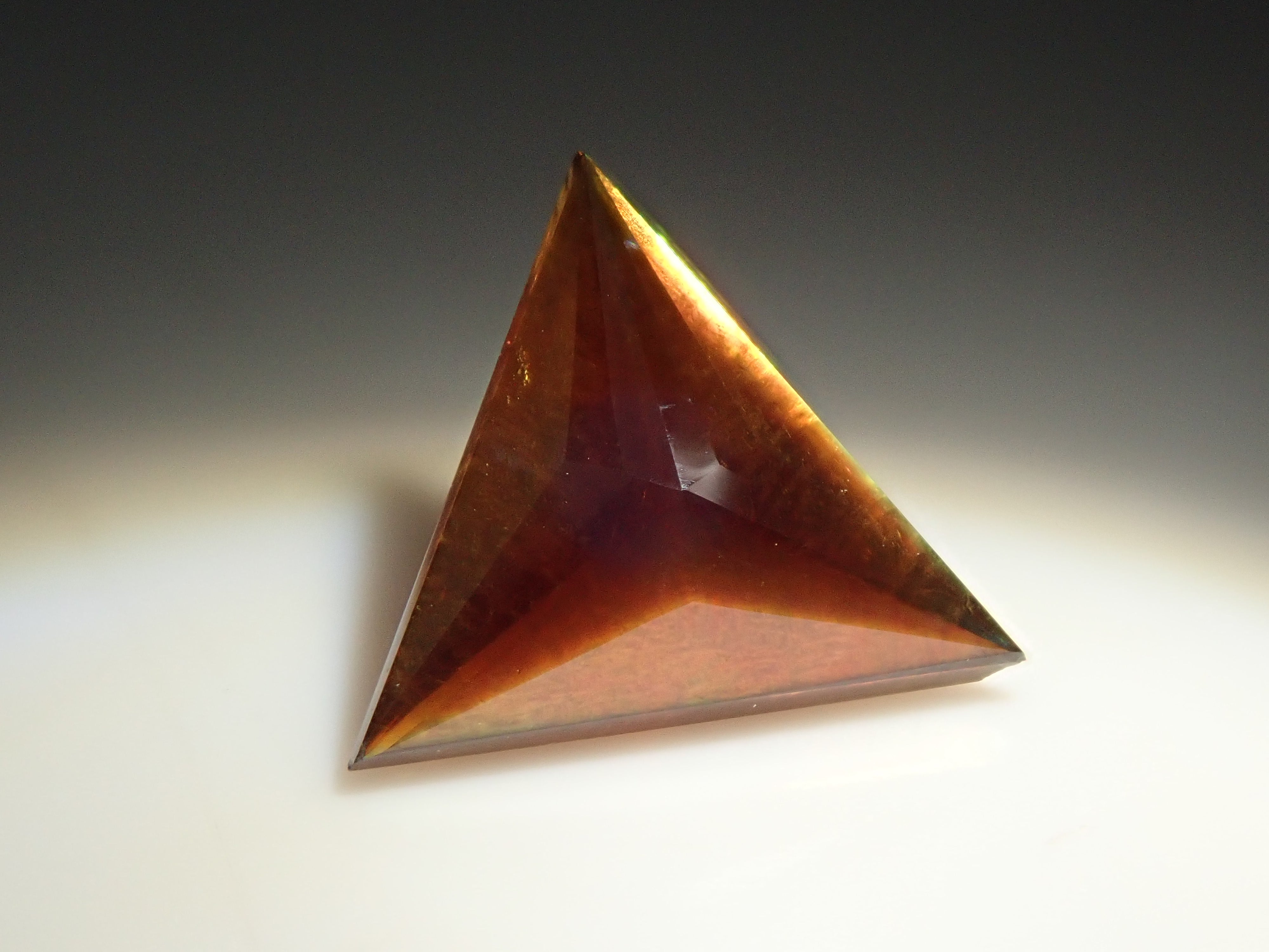 奈良県天川村産レインボーガーネット（アンドラダイトガーネット） 1.458ctルース