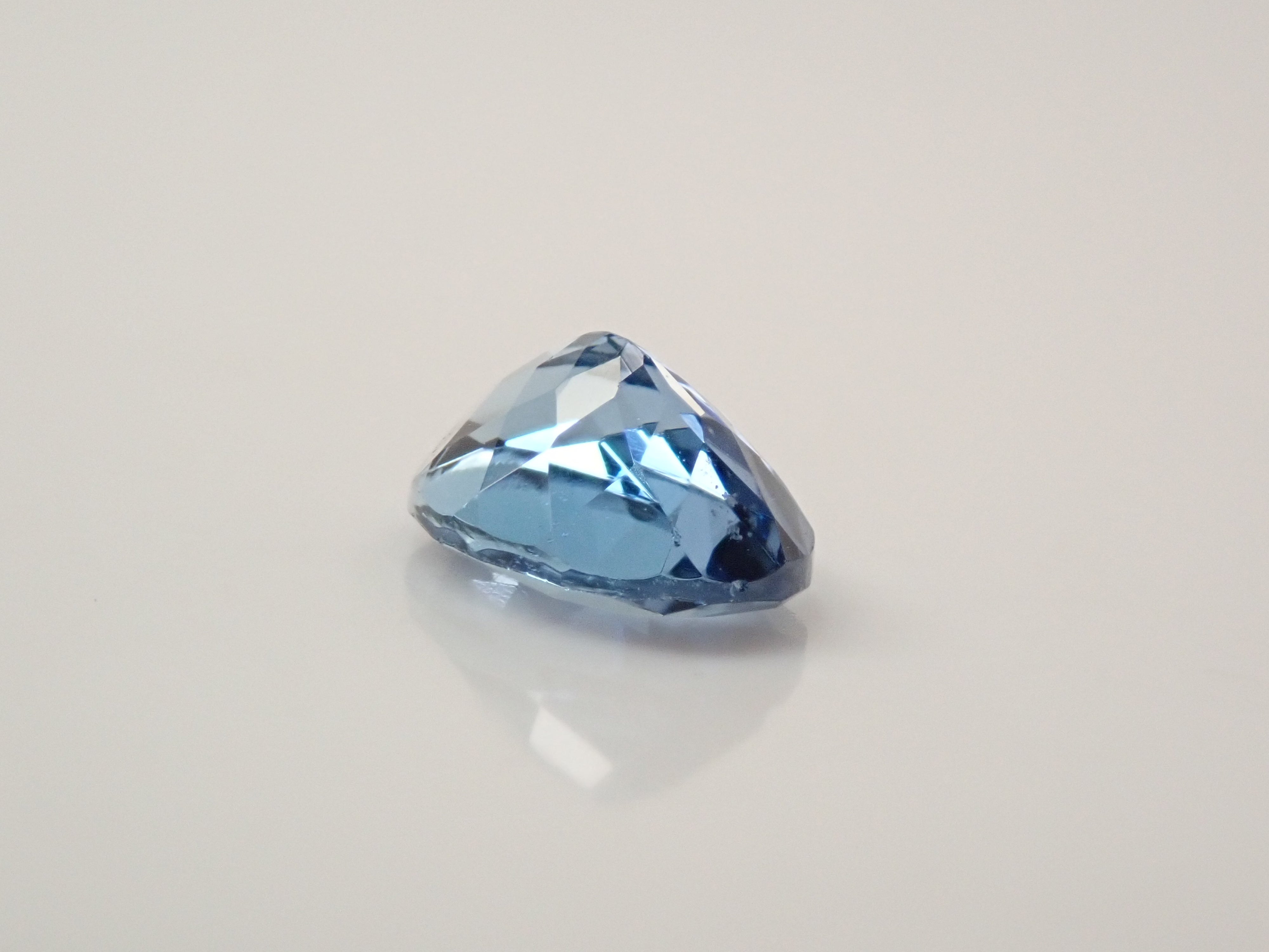 ブラジル産サンタマリアアクアマリン 0.669ctルース