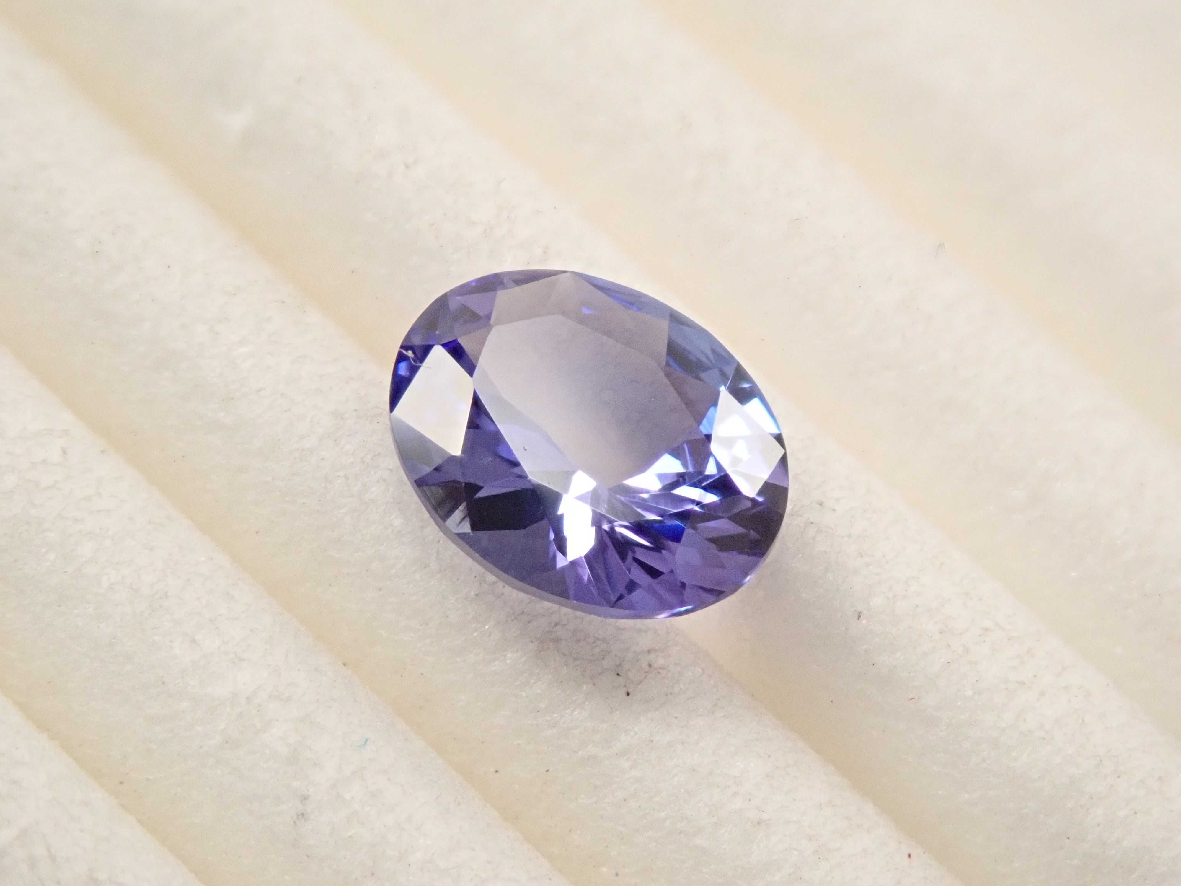 【12561655掲載】タンザニア産タンザナイト 0.753ctルース