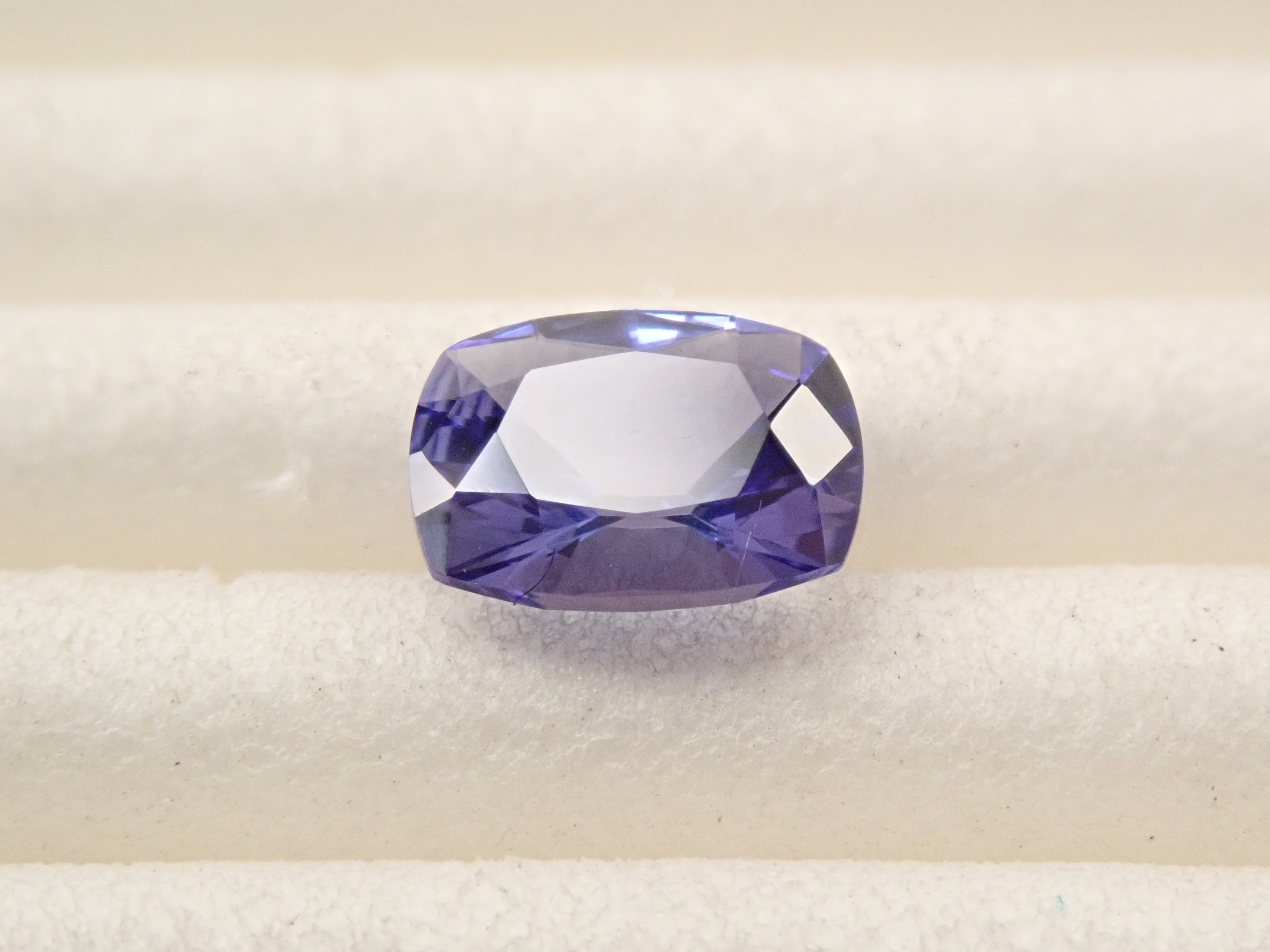 【12561656掲載】タンザニア産タンザナイト 0.505ctルース