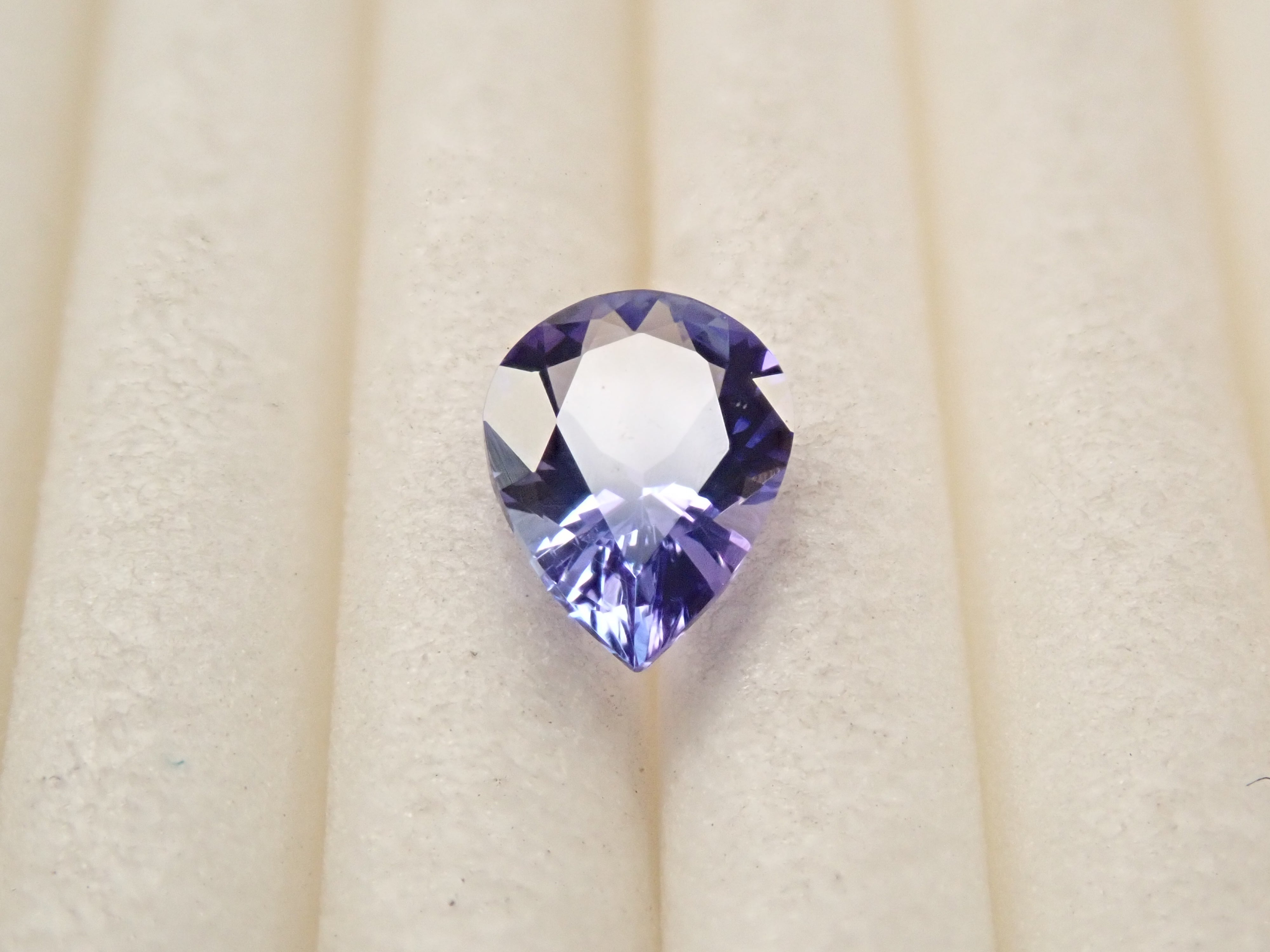 【12561657掲載】タンザニア産タンザナイト 0.331ctルース