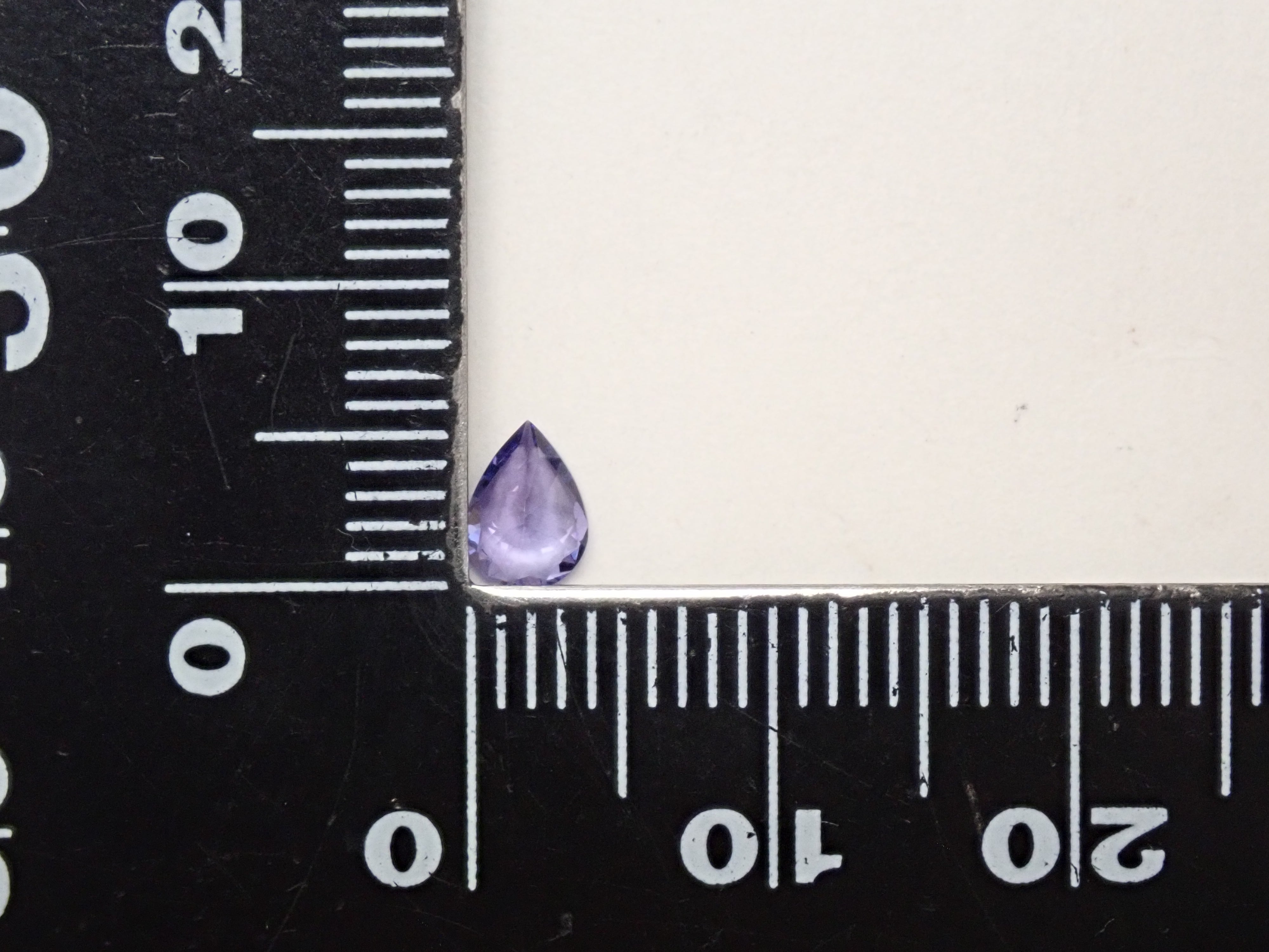 【2/15 22時販売】タンザニア産タンザナイト 0.331ctルース