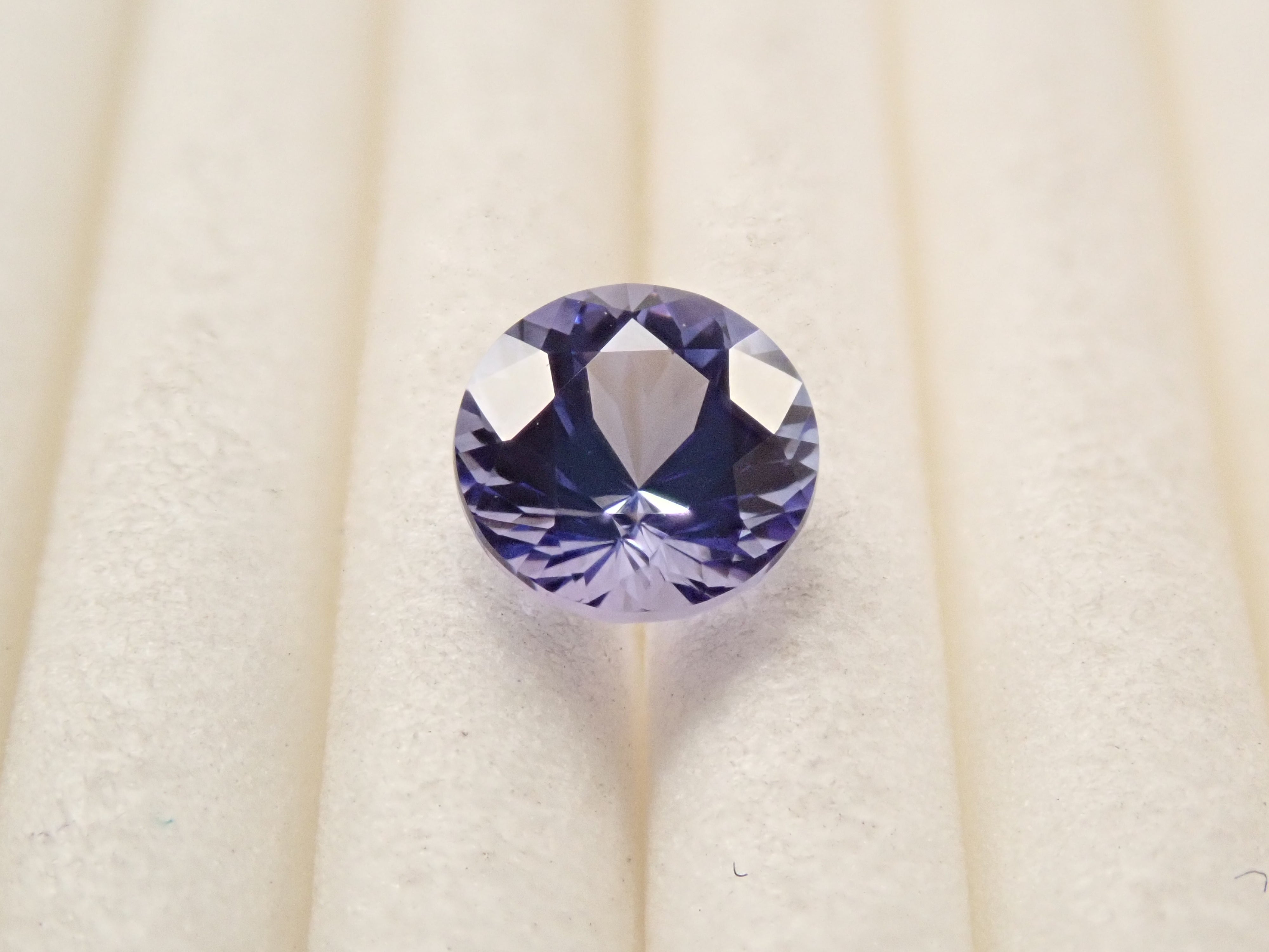 【12561658掲載】タンザニア産タンザナイト 0.558ctルース