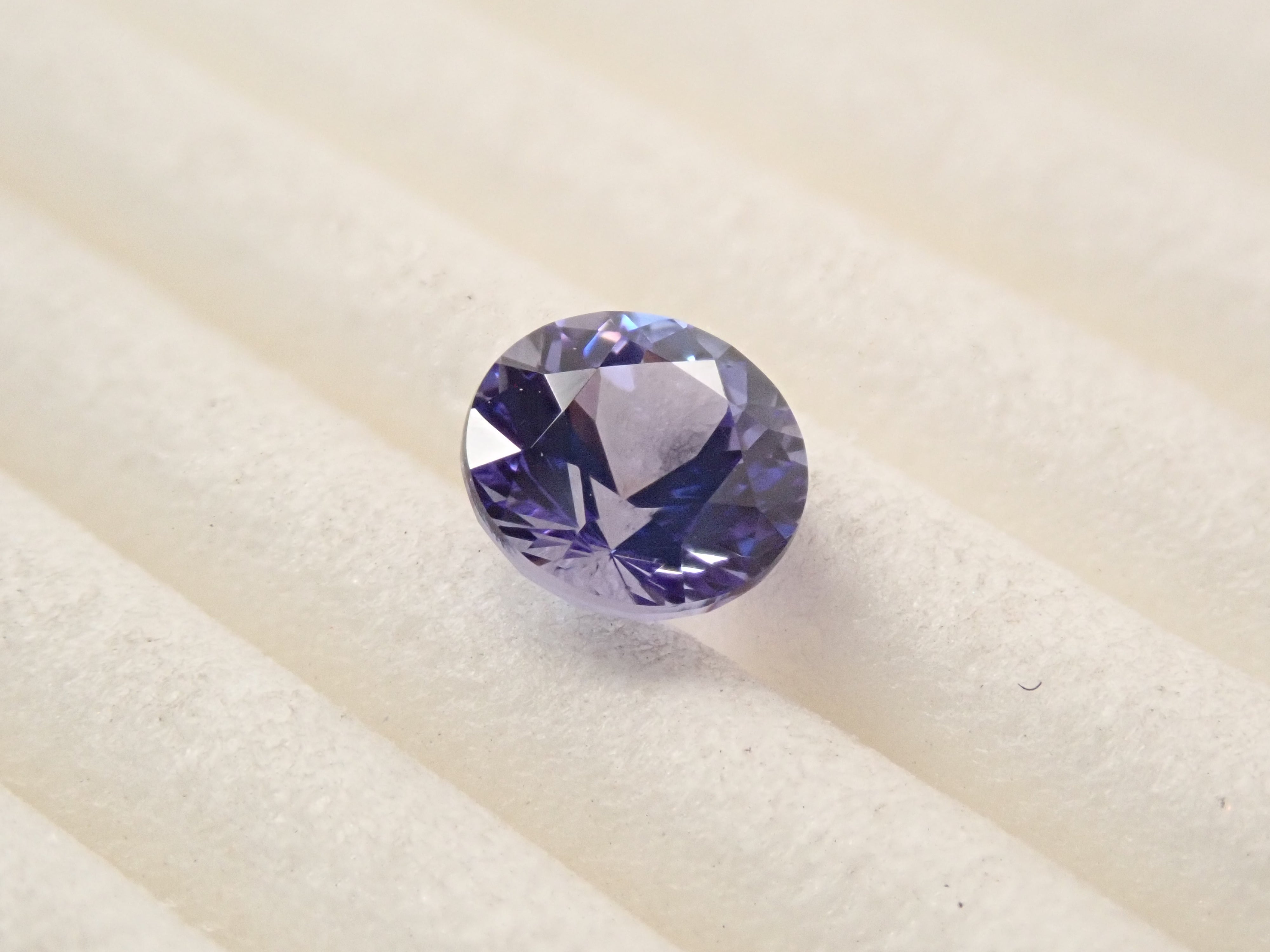 【12561658掲載】タンザニア産タンザナイト 0.558ctルース