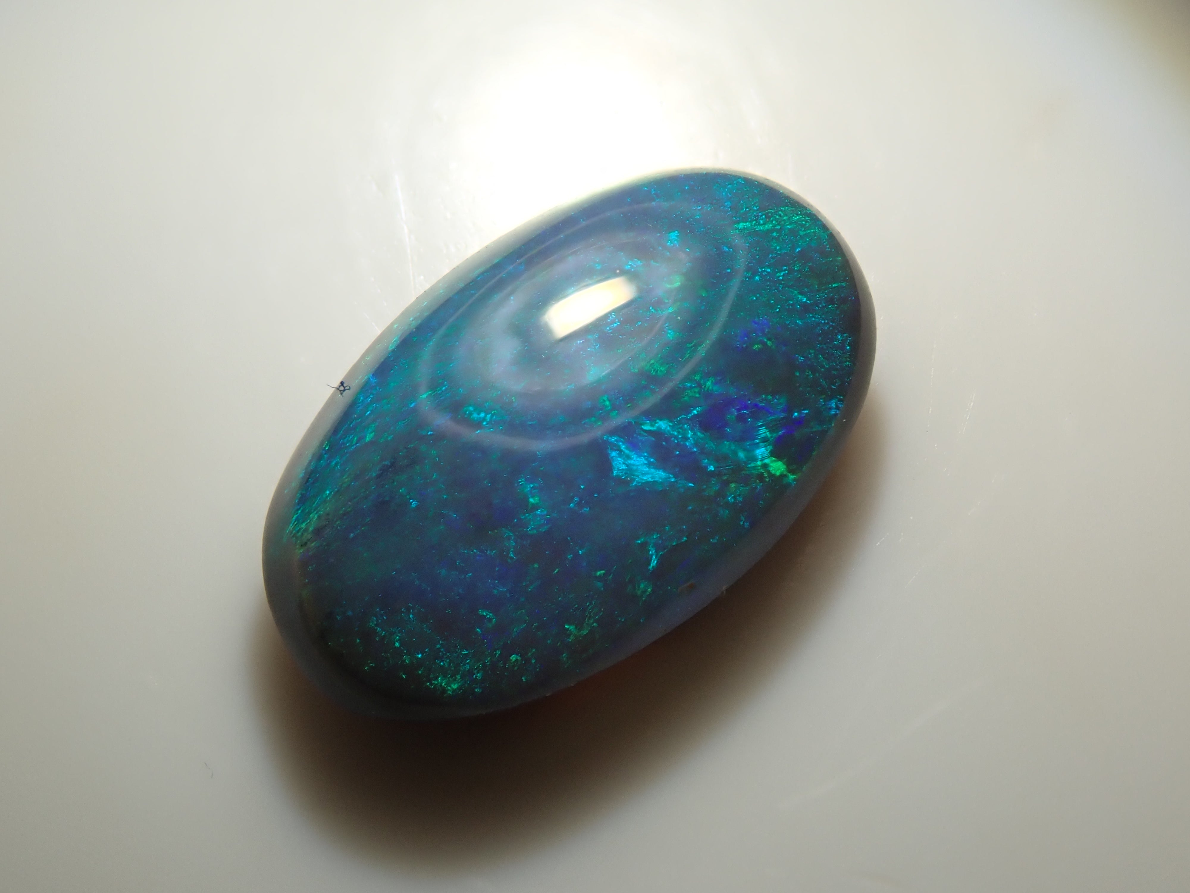 オーストラリア産ブラックオパール 0.805ctルース