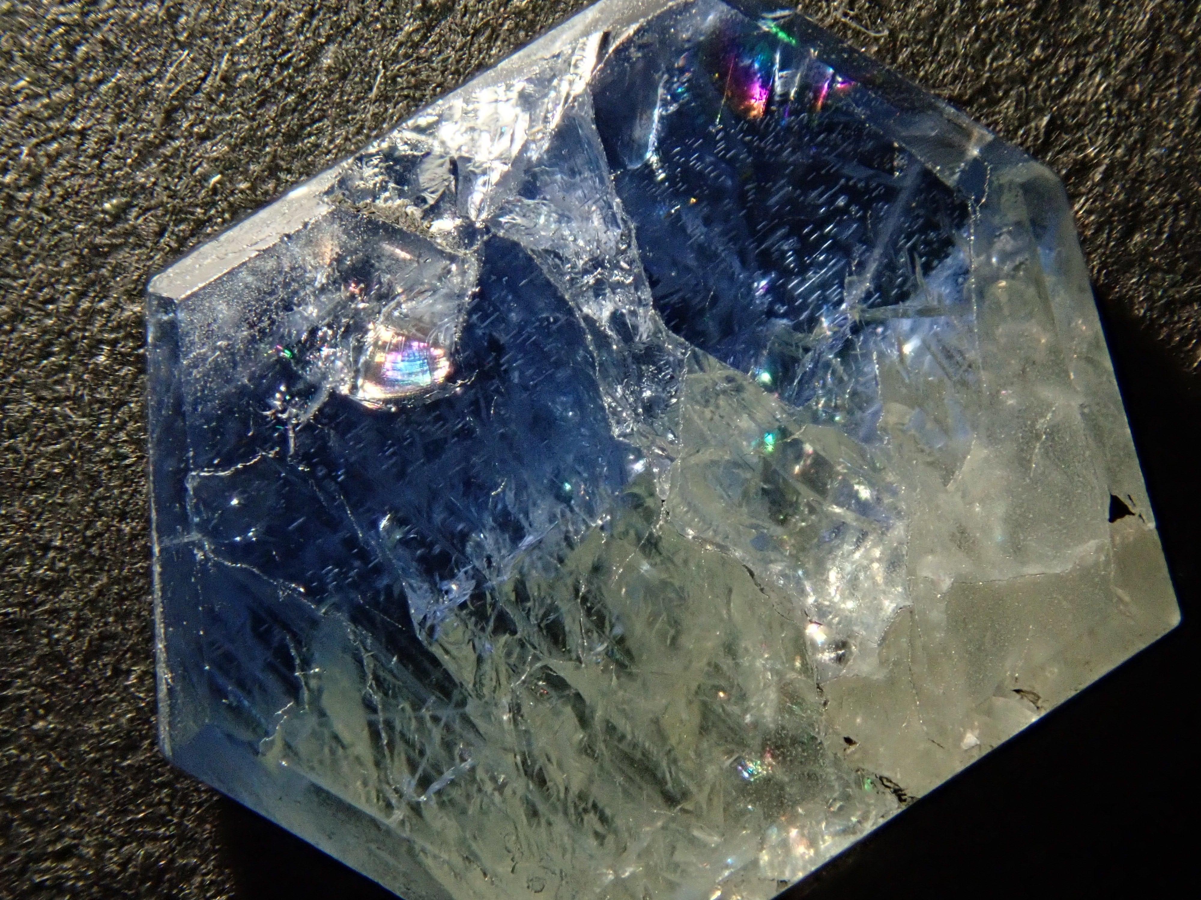 【12548919掲載】非加熱バイカラーサファイア 2.600ctルース