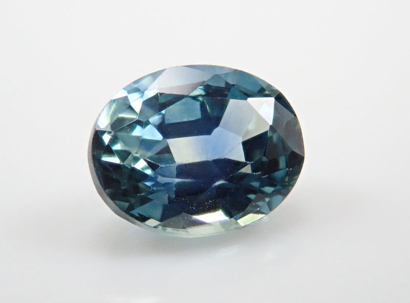 蒙大拿藍寶石 0.472 克拉裸石（藍綠色藍寶石）