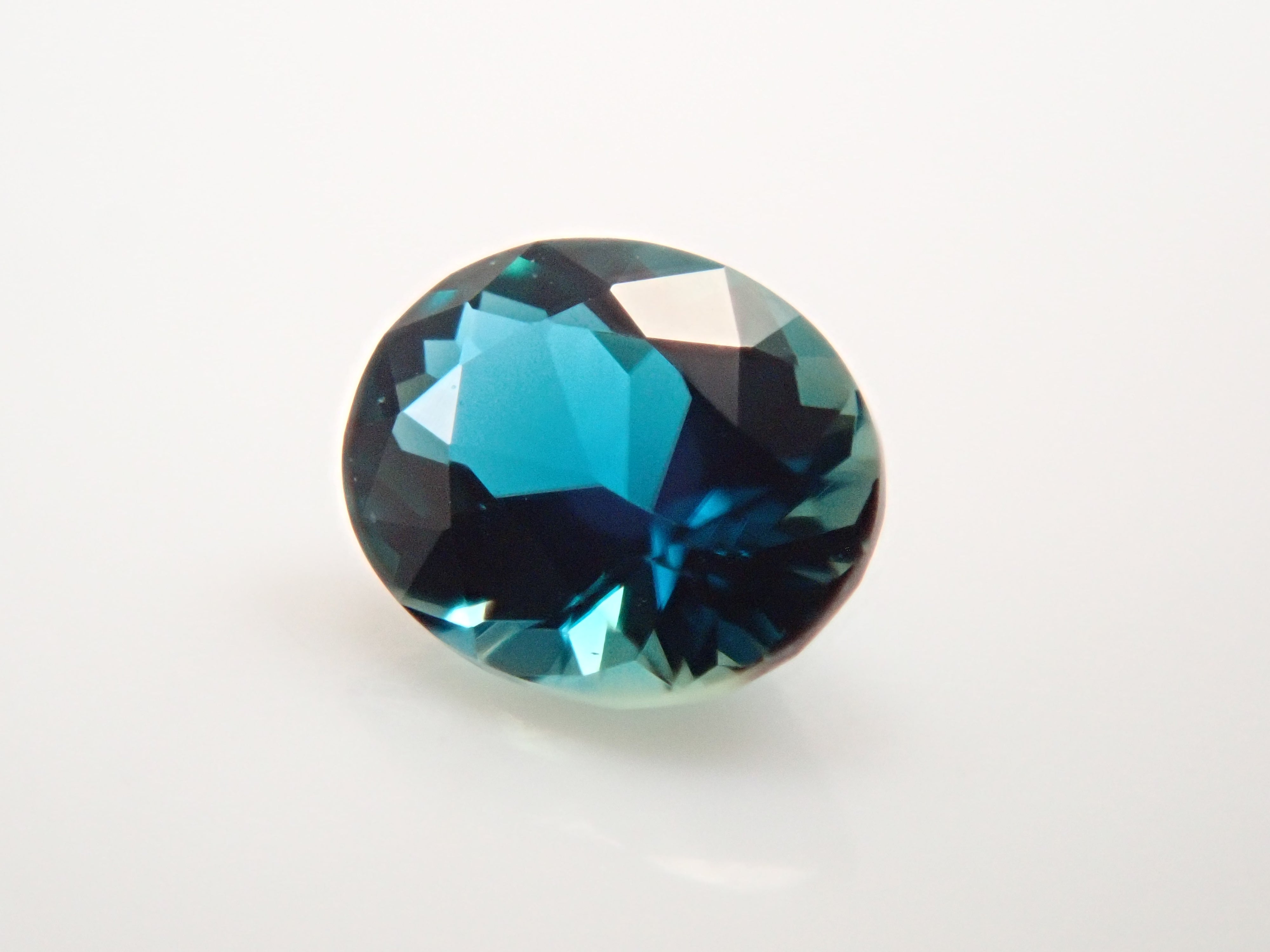 【12561504掲載】パキスタン産ラズライト（天藍石） 0.077ctルース