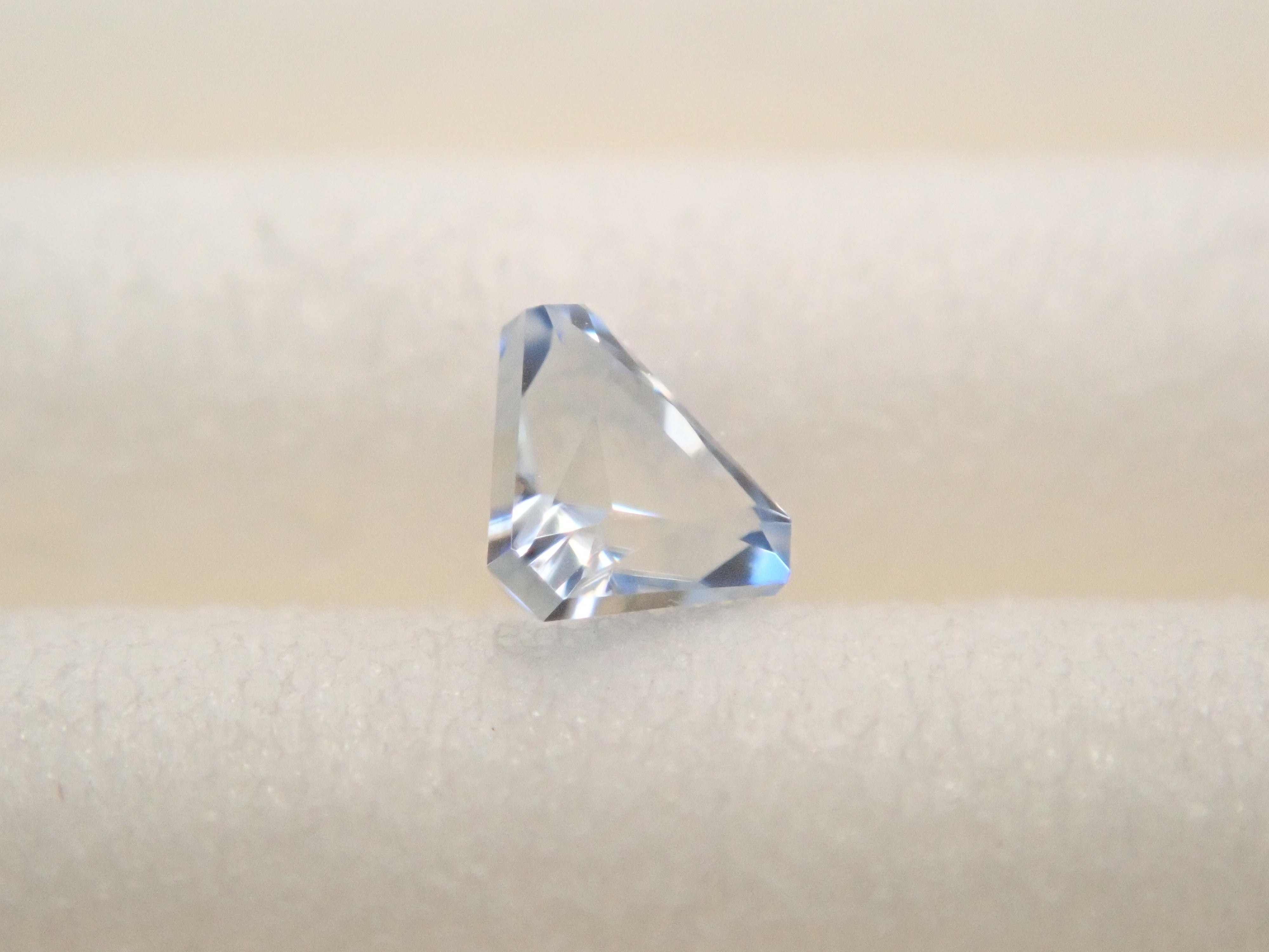 【12561505掲載】アメリカ産ベニトアイト 0.064ctルース