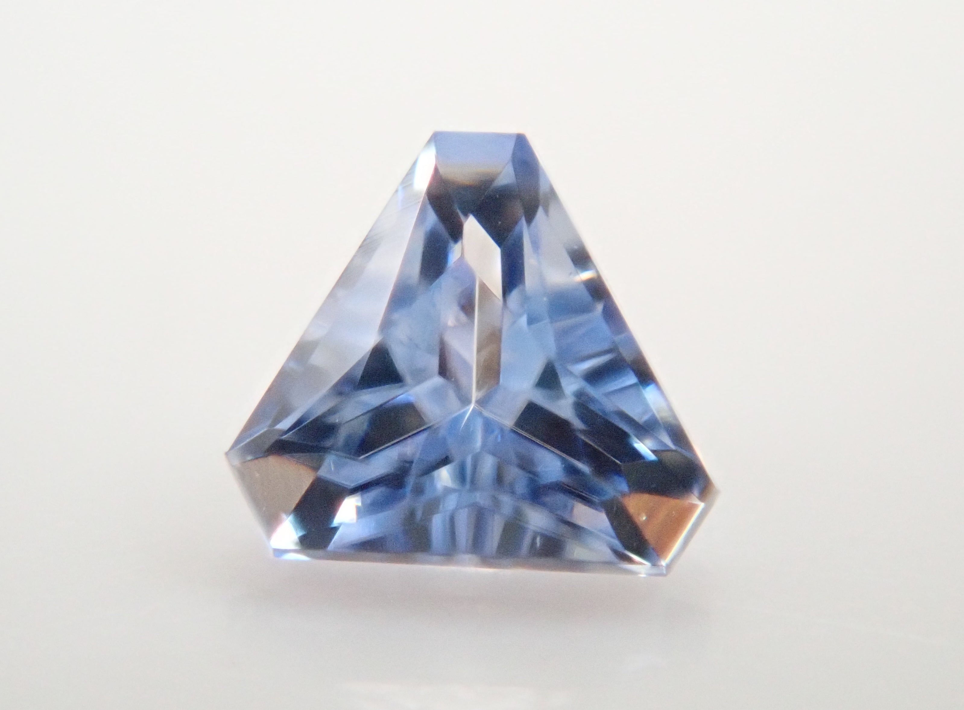 【2/19 22時販売】アメリカ産ベニトアイト 0.064ctルース