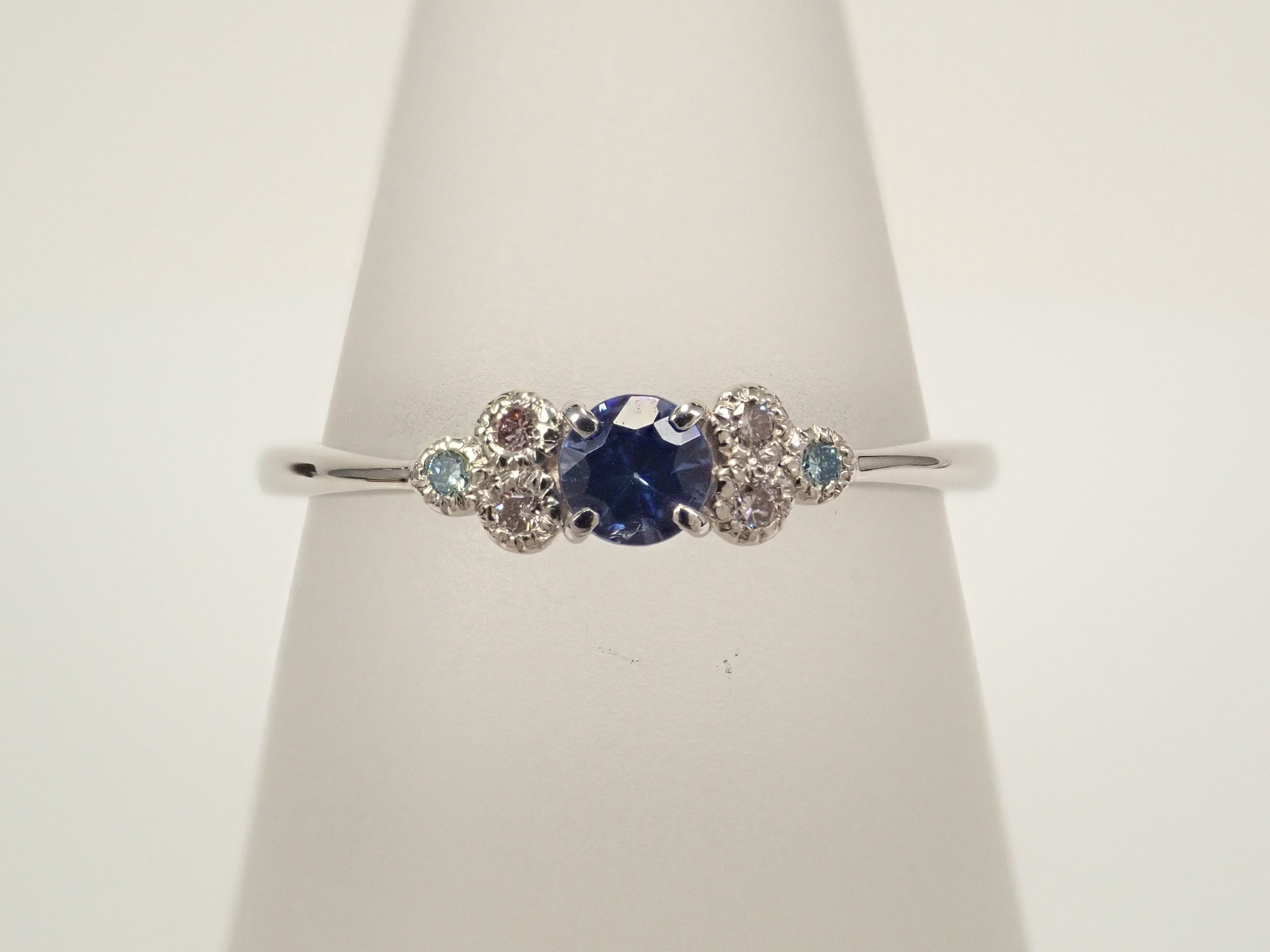 Pt950 ベニトアイト 0.17ct リング