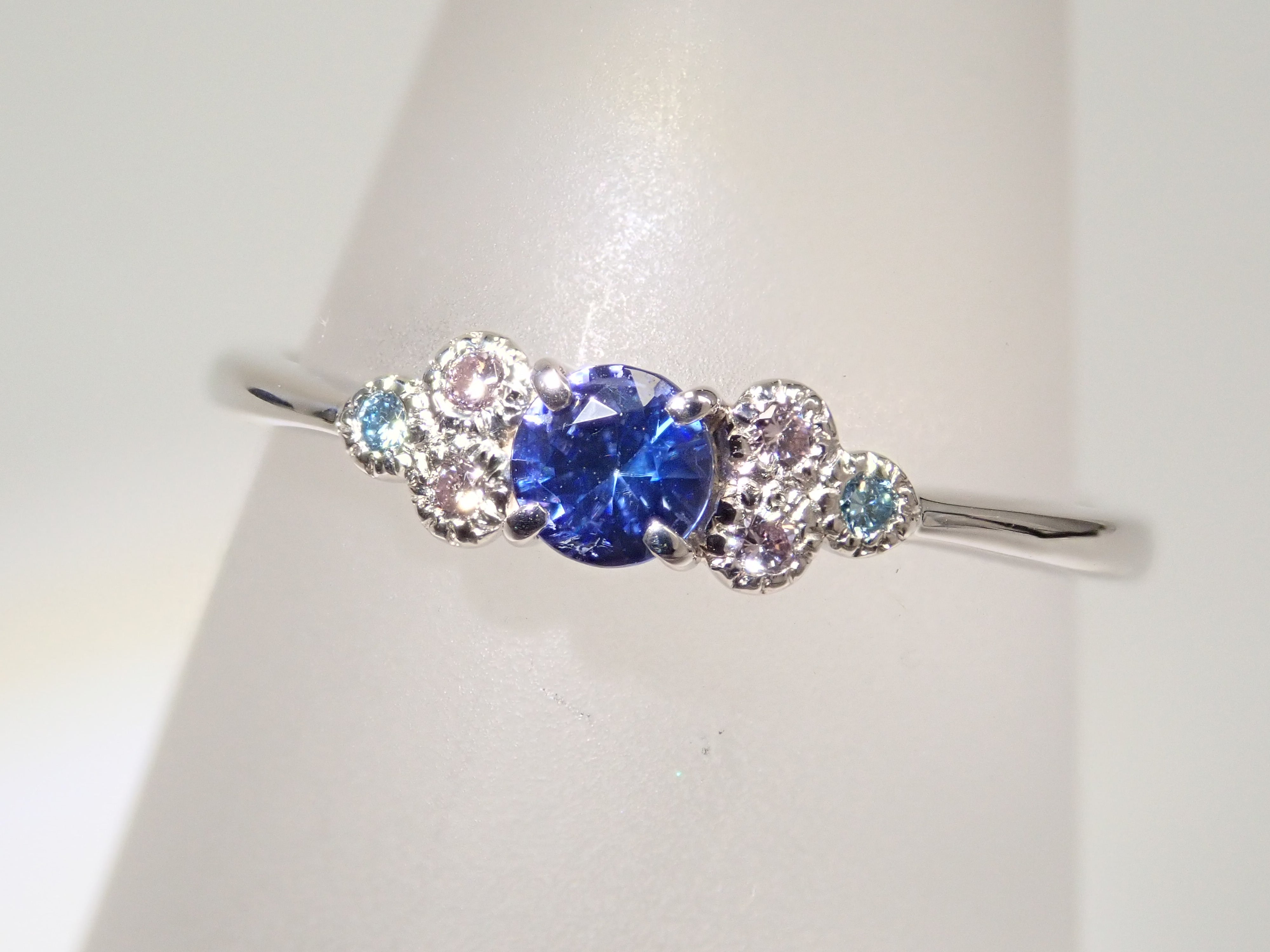 Pt950 ベニトアイト 0.17ct リング