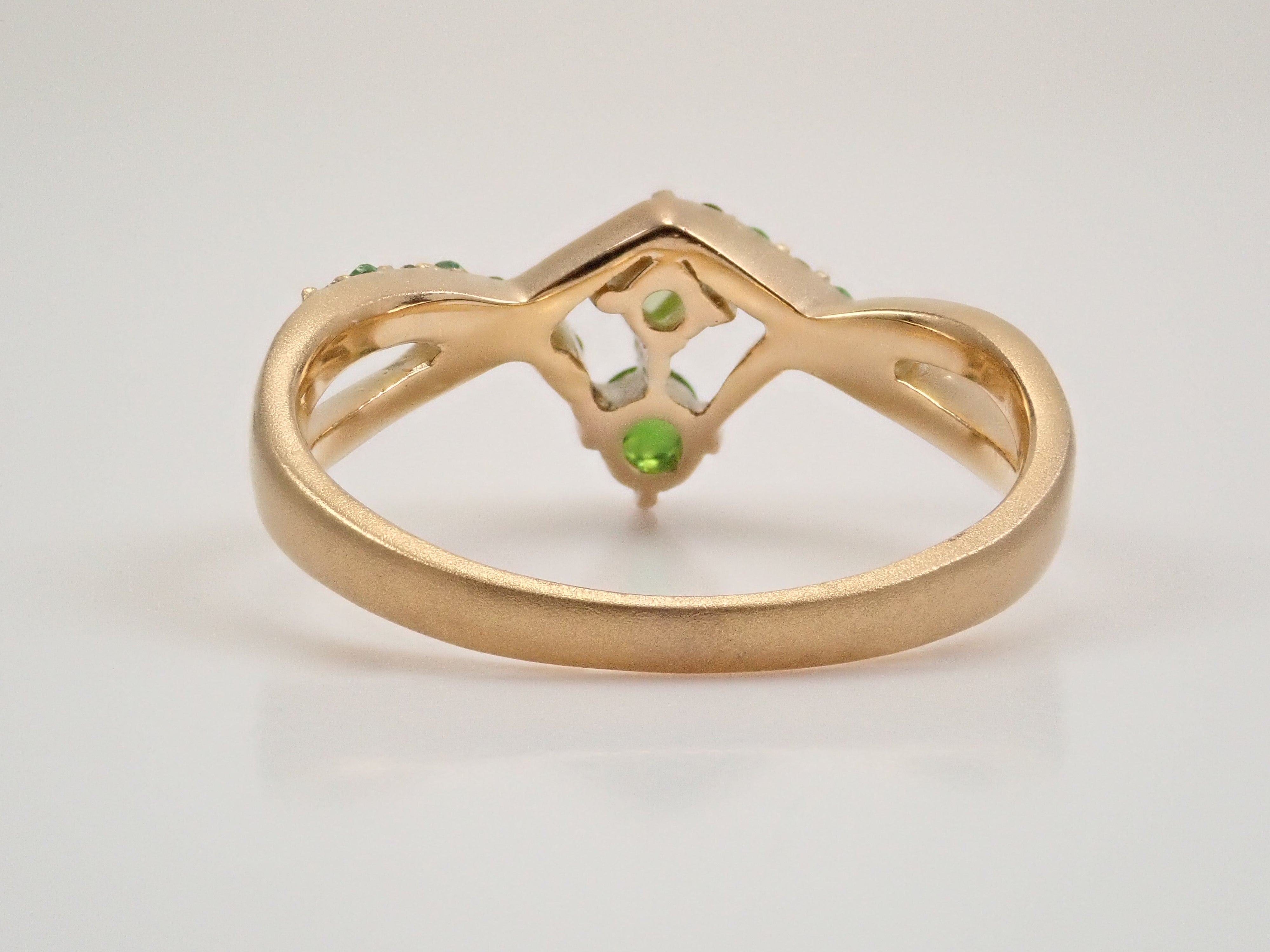 K18YG ロシア産デマントイドガーネット（ホーステール認む） 0.271ct