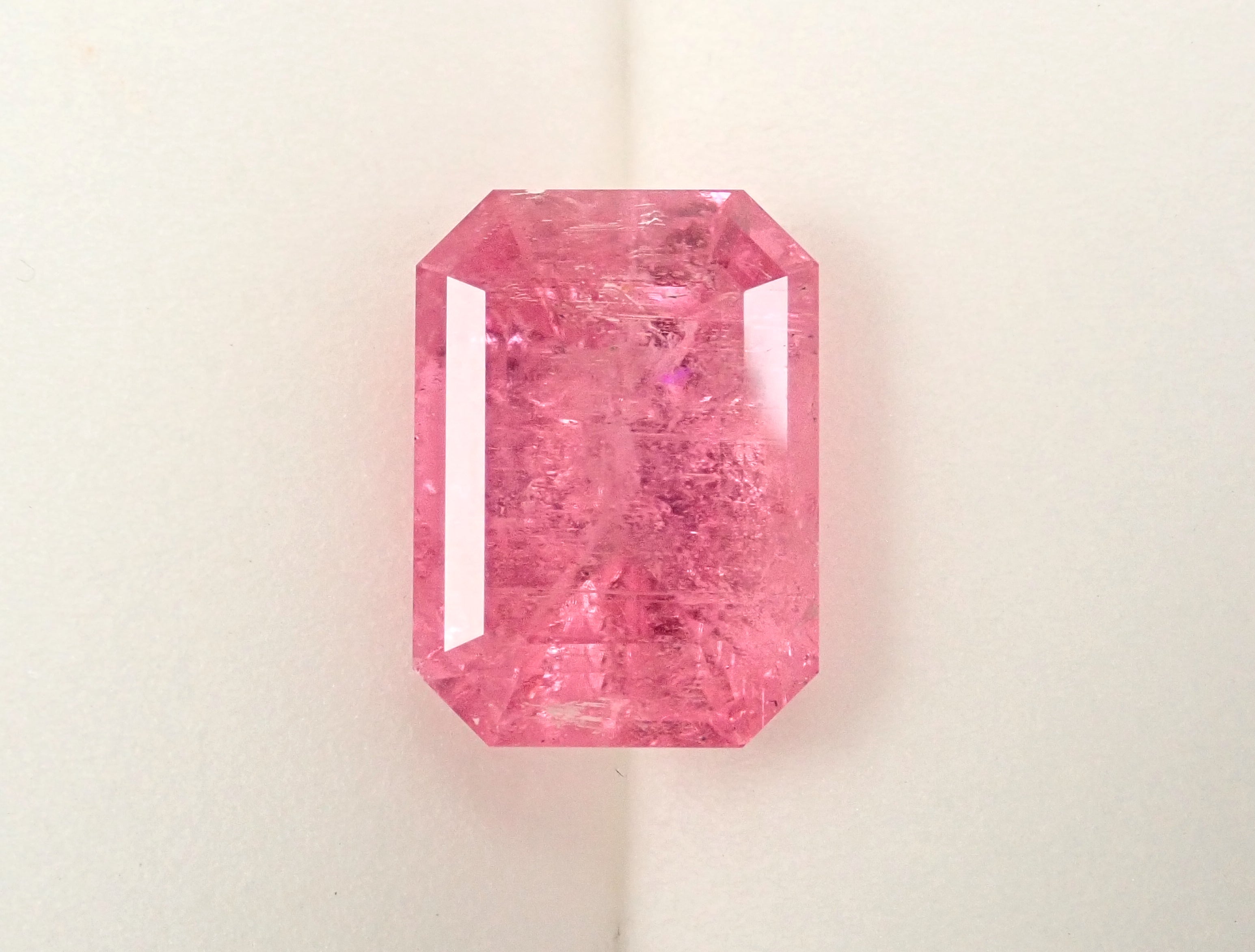 12561910掲載】ピンクトルマリン 6.782ctルース