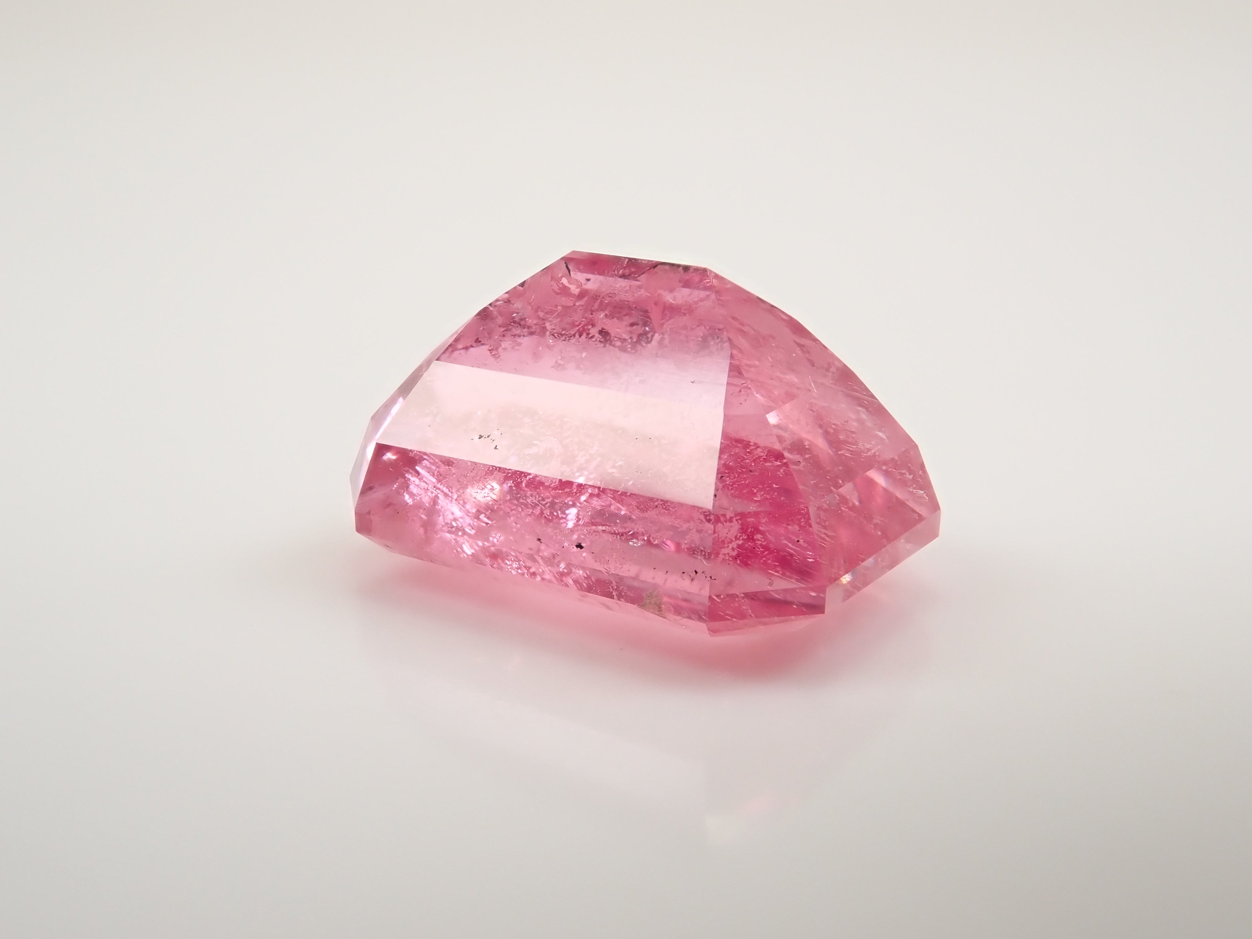 12561910掲載】ピンクトルマリン 6.782ctルース