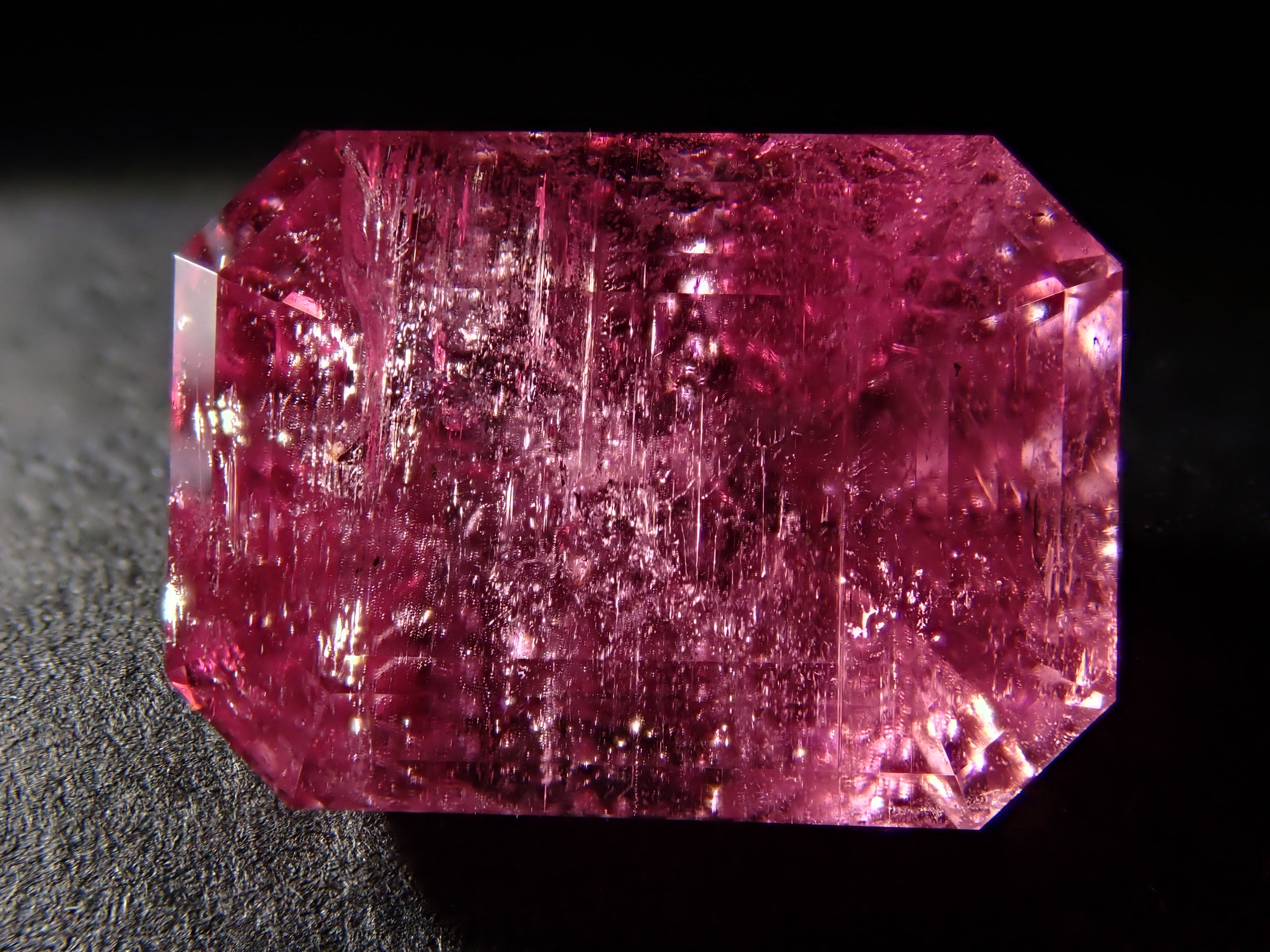 【12561910掲載】ピンクトルマリン 6.782ctルース