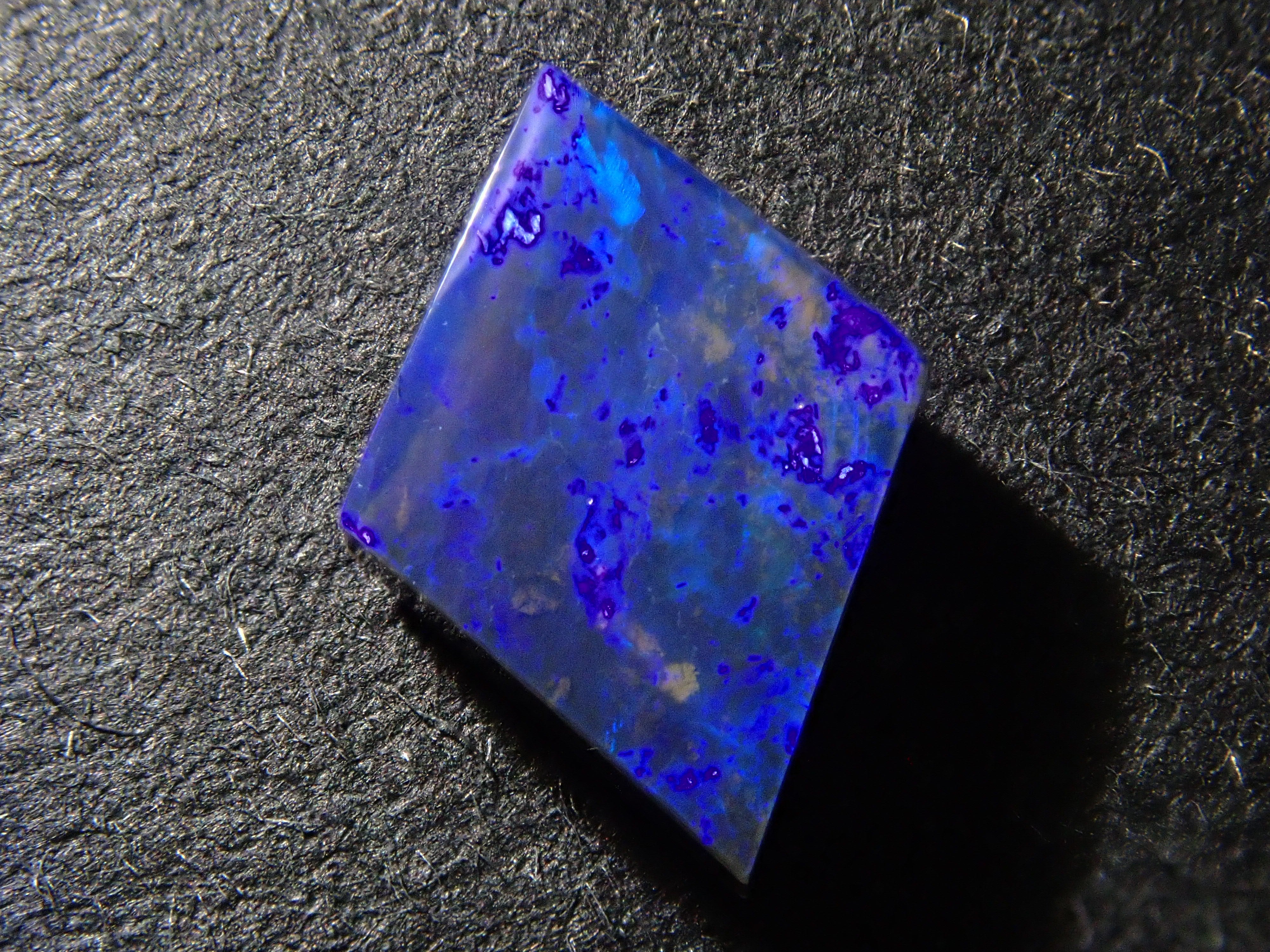 【12561913掲載】オーストラリア産ブラックオパール 0.221ctルース