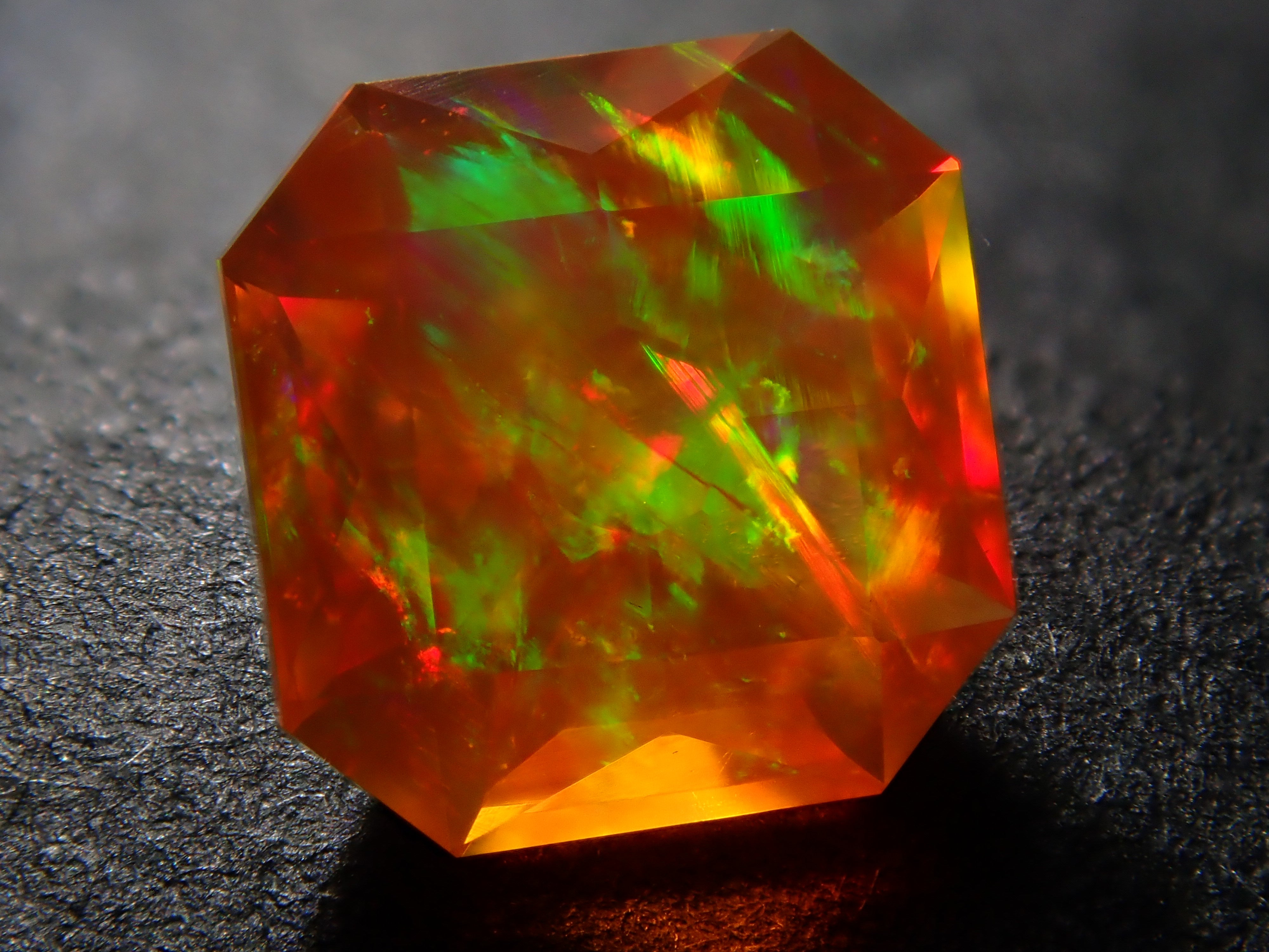 メキシコ産ファイアオパール 0.459ctルース