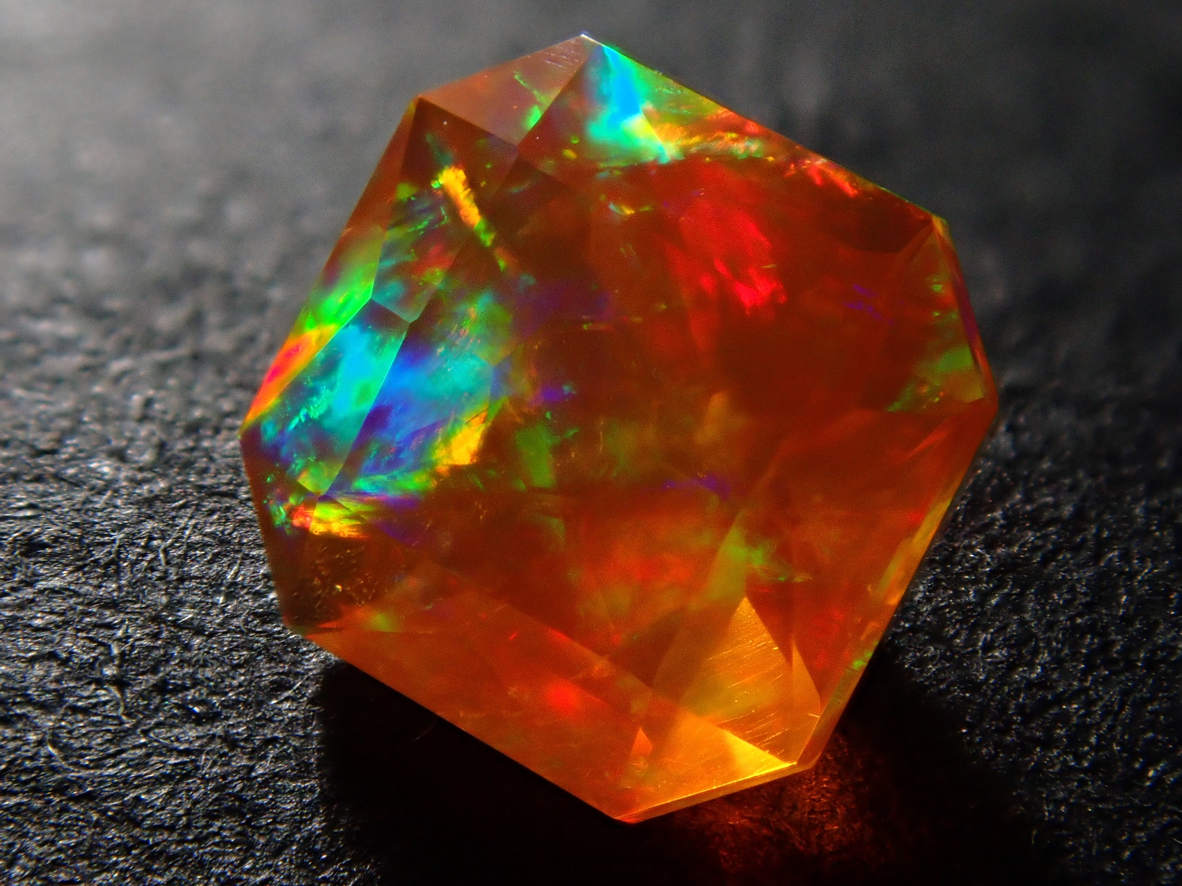 メキシコ産ファイアオパール 0.459ctルース
