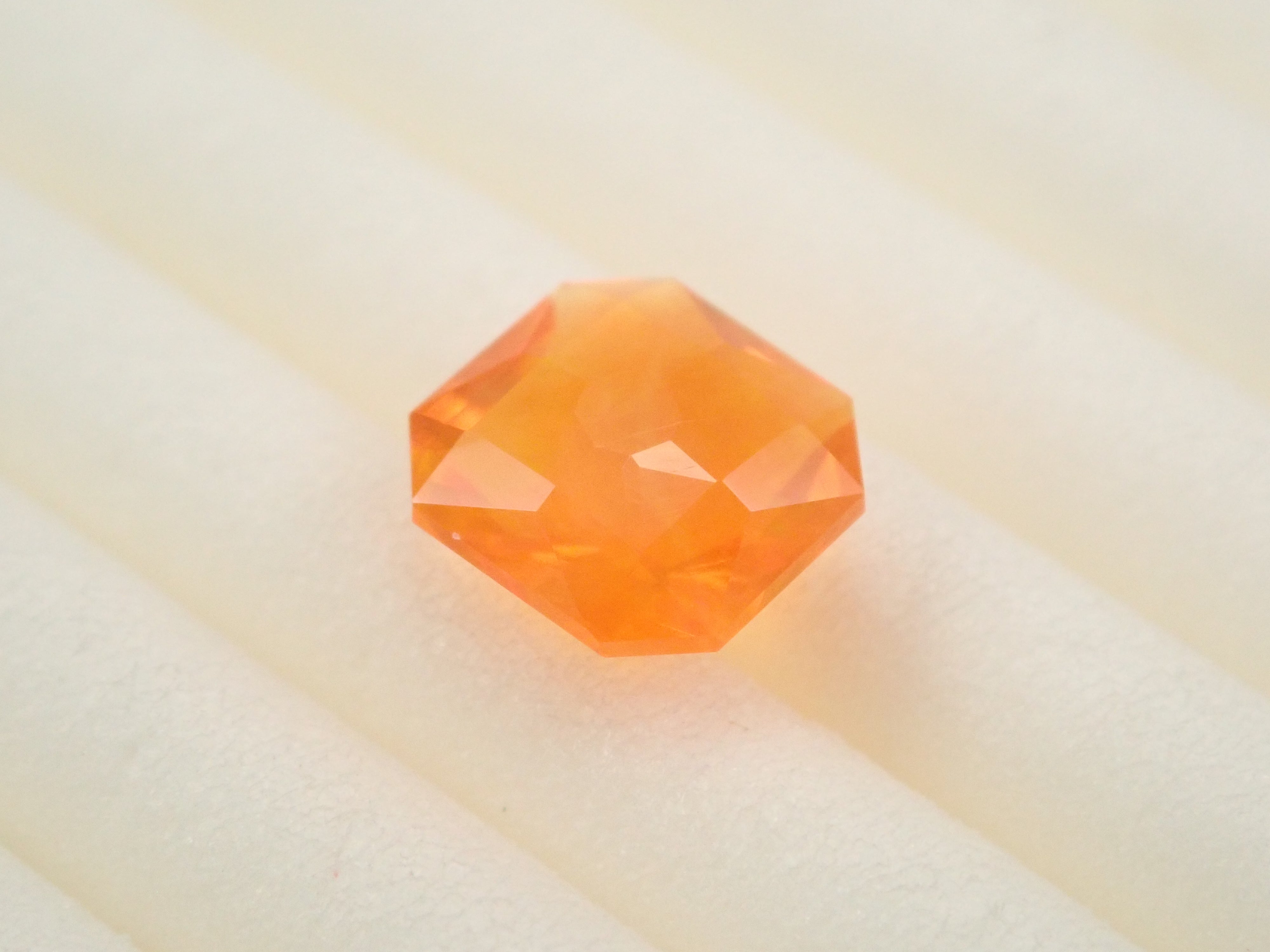 メキシコ産ファイアオパール 0.459ctルース