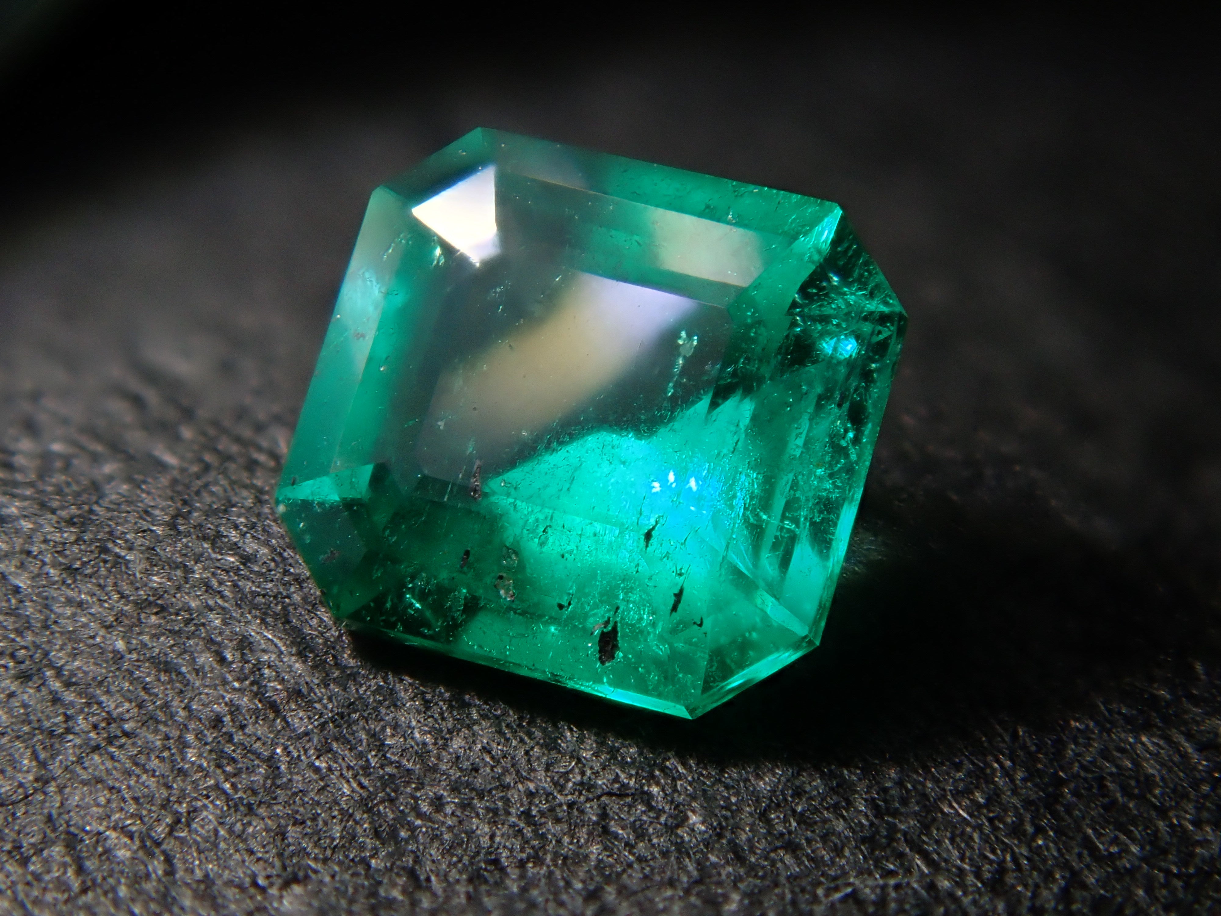 コロンビア産エメラルド 0.155ctルース